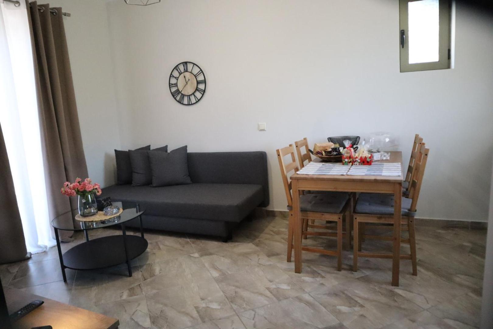 Elaionas 2 Apartment Riglia