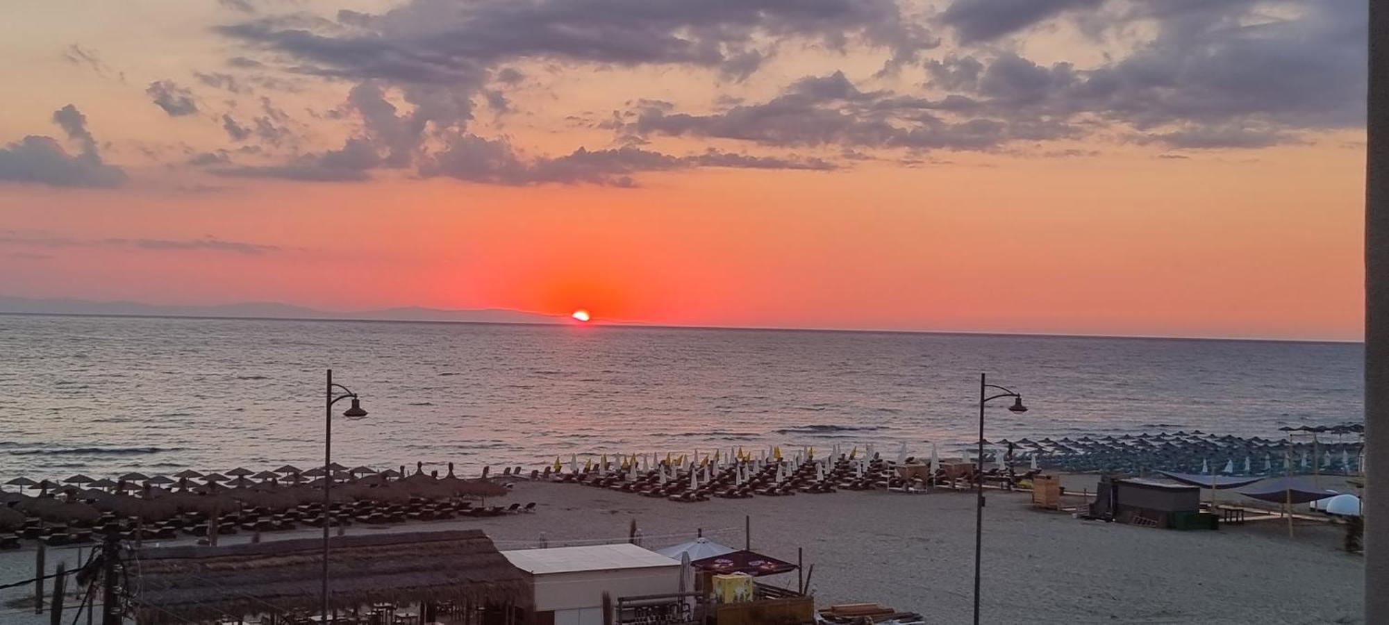 Aparthotel Pantheon Sea View Neoi Poroi