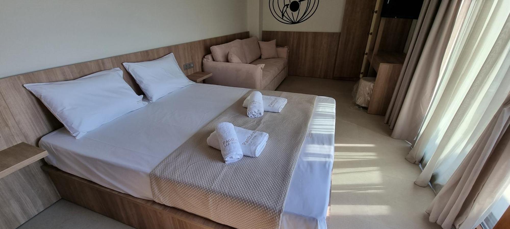 Pantheon Sea View Aparthotel *