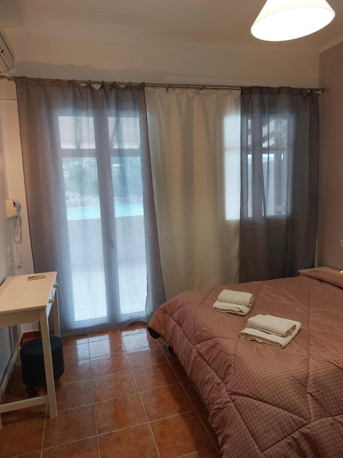 Hotel Dolphin Sea View *