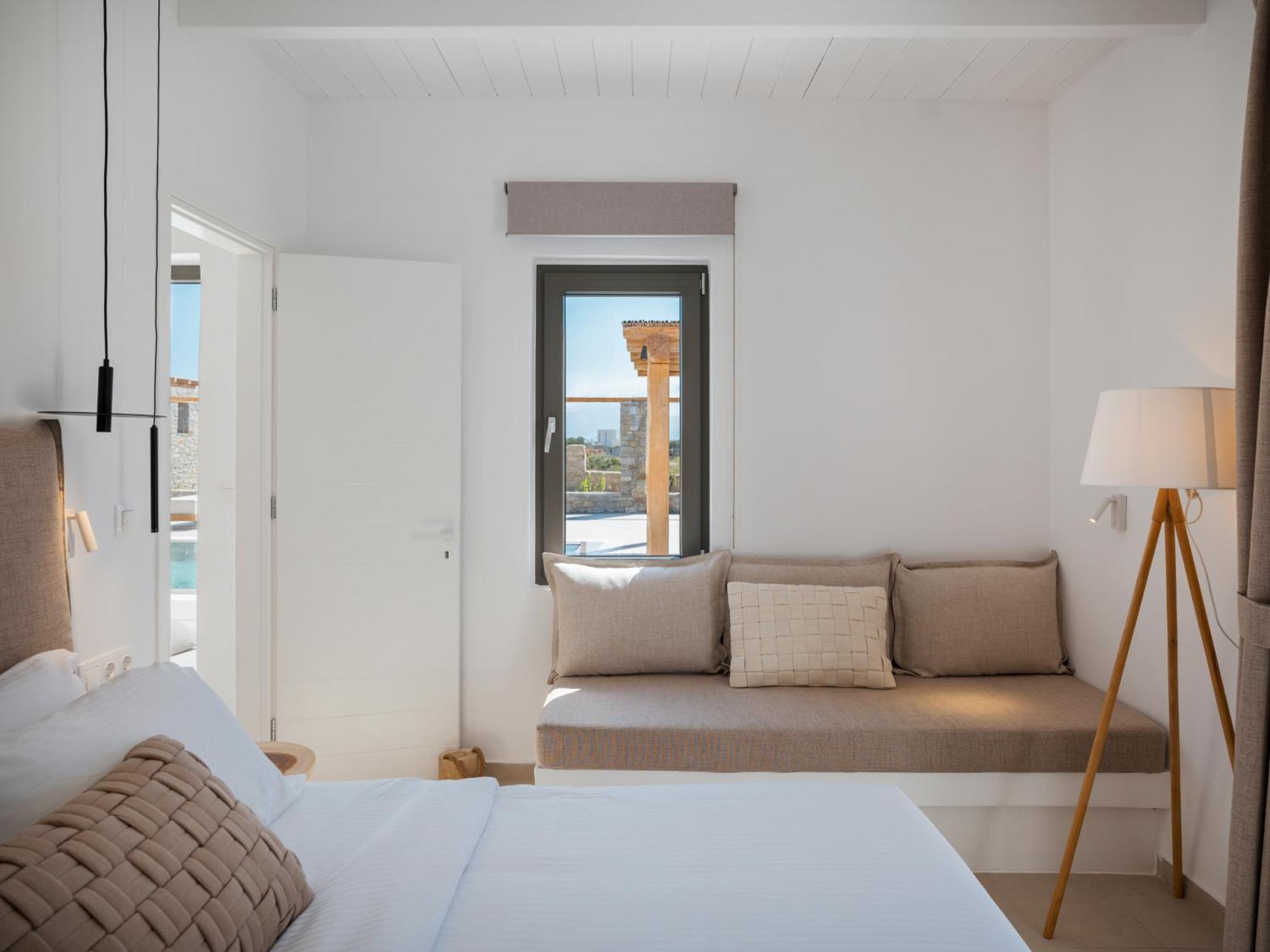 Noble Pearl Paros