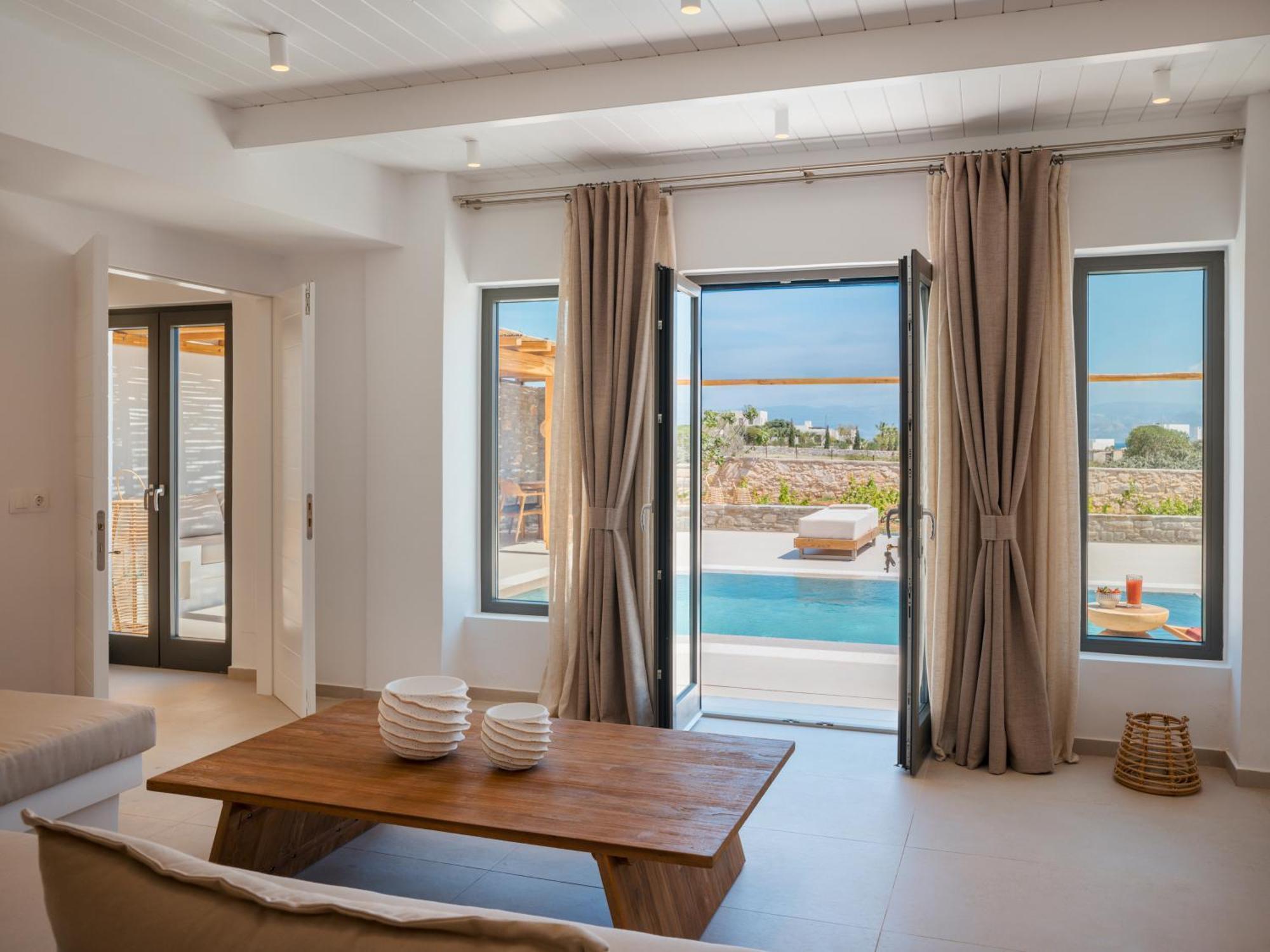 Noble Pearl Paros *