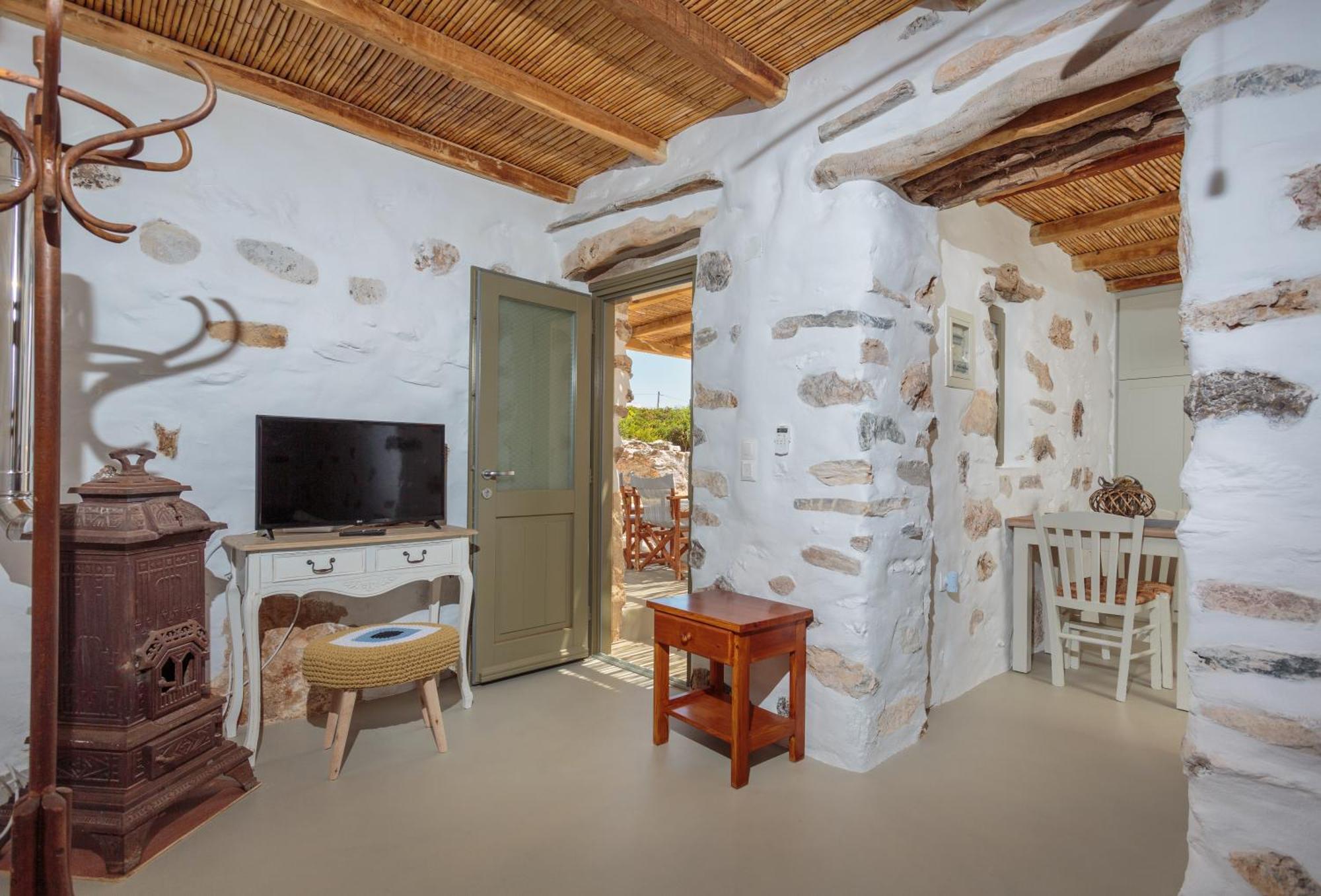 Eleonas Estate - With Partially Private Pools & Professional Tennis Court