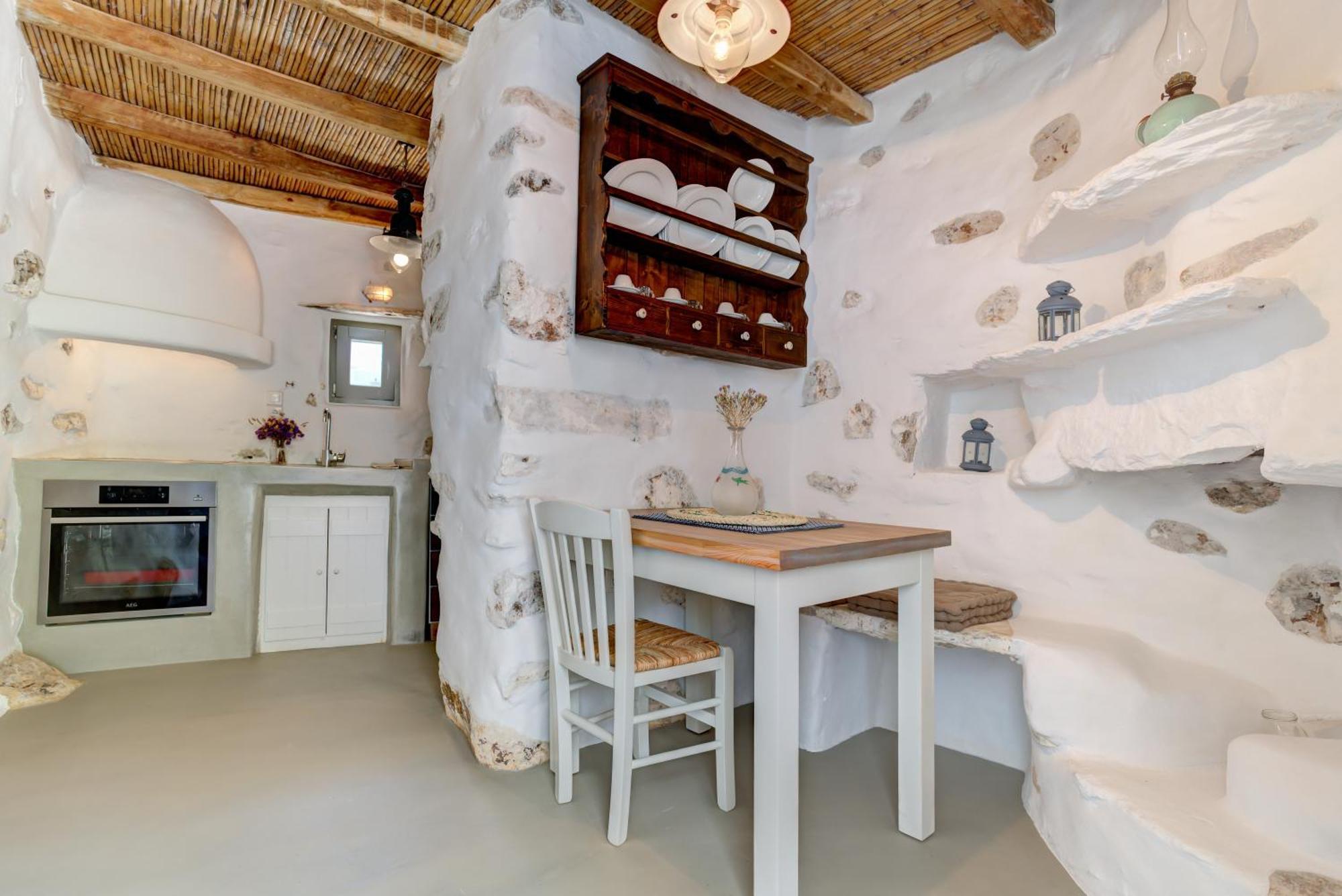 Eleonas Estate - With Partially Private Pools & Professional Tennis Court