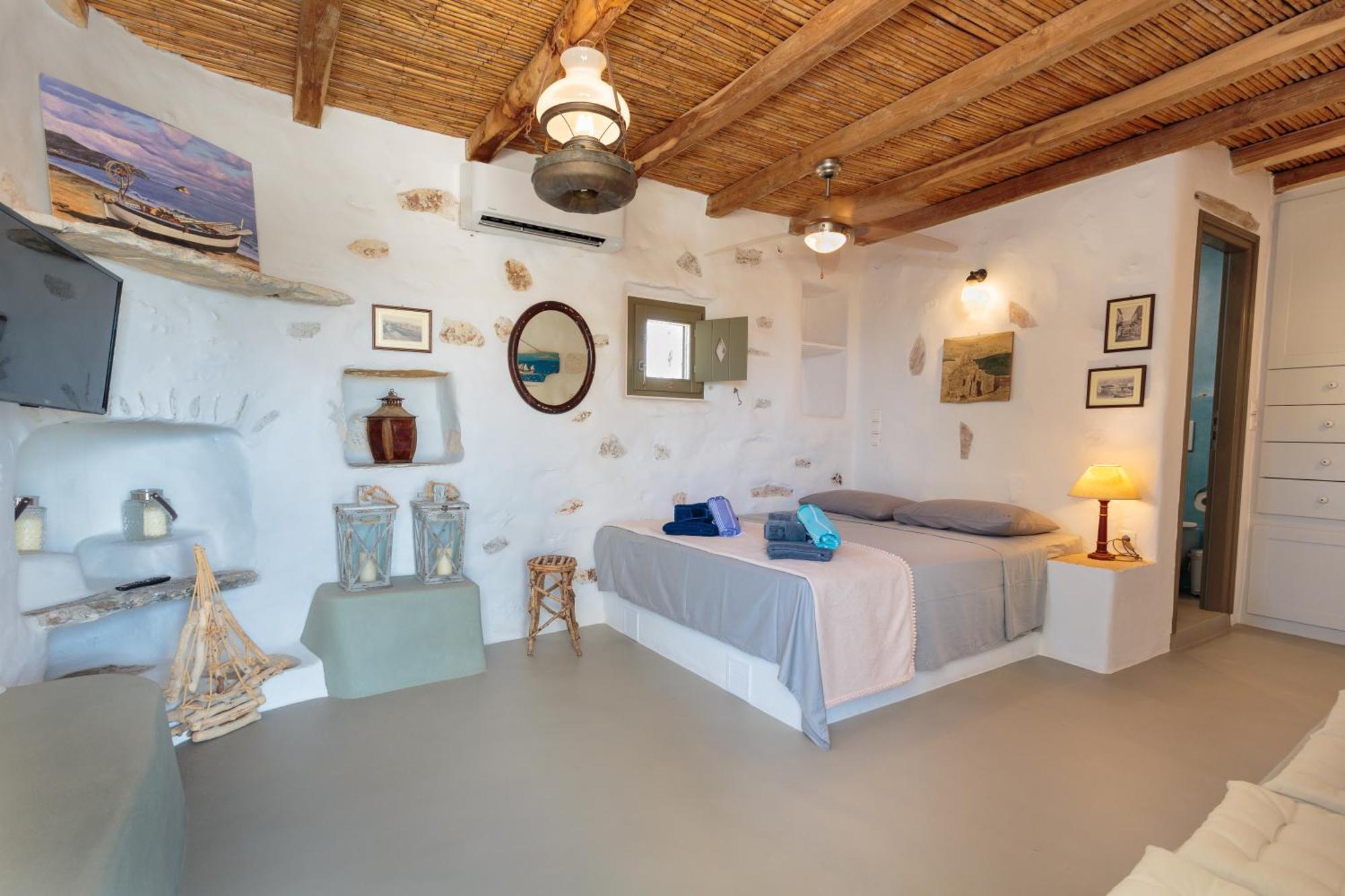 Villa Eleonas Estate - With Partially Private Pools & Professional Tennis Court *