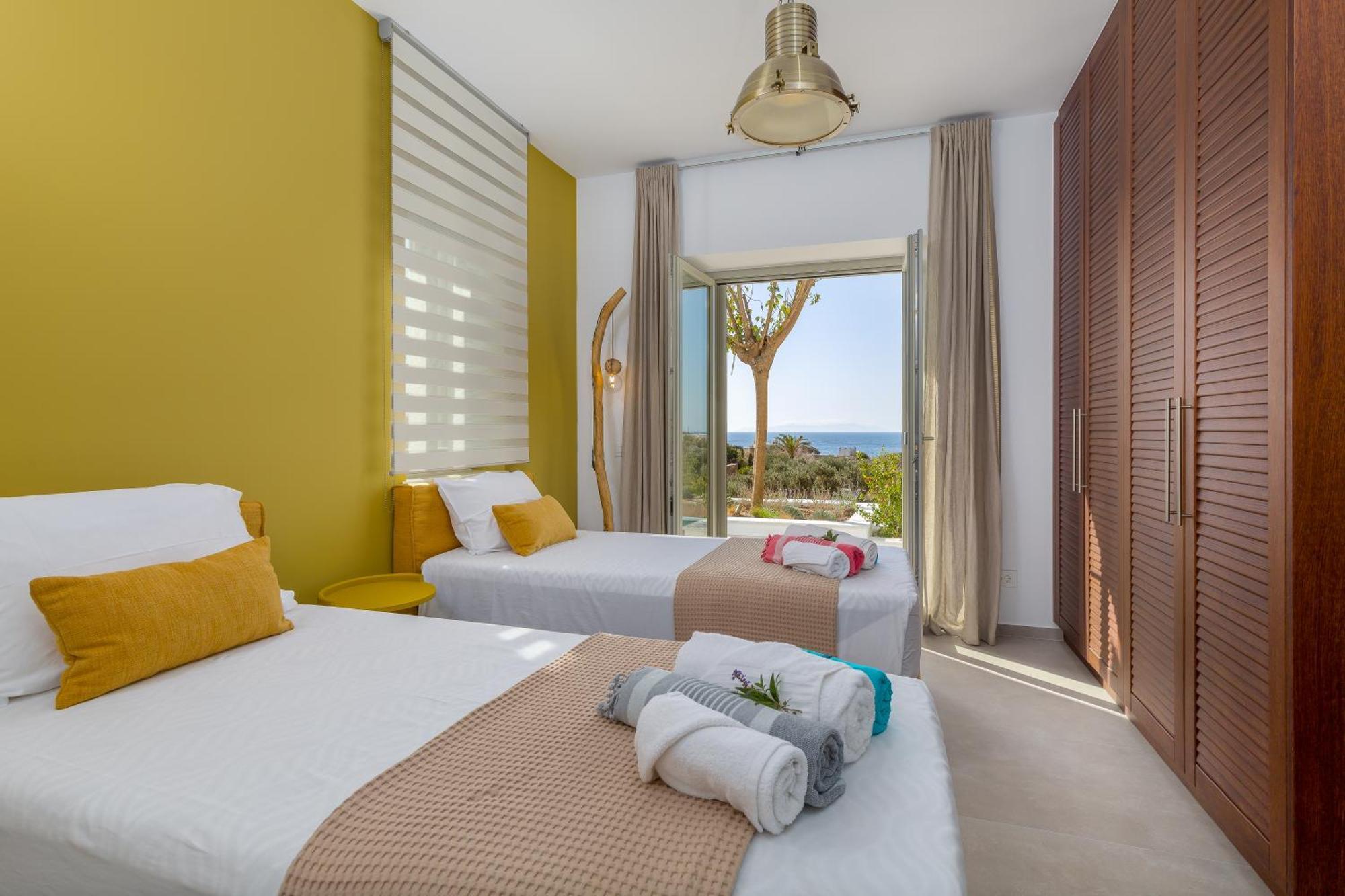 Eleonas Estate - With Partially Private Pools & Professional Tennis Court Parikia (Paros)