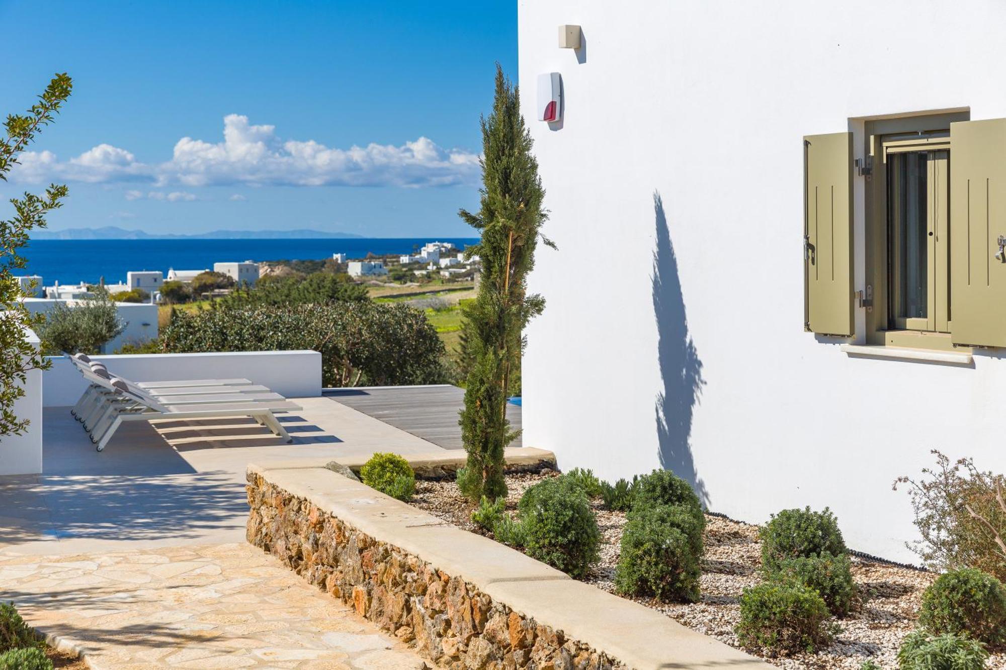 Eleonas Estate - With Partially Private Pools & Professional Tennis Court * Parikia (Paros)