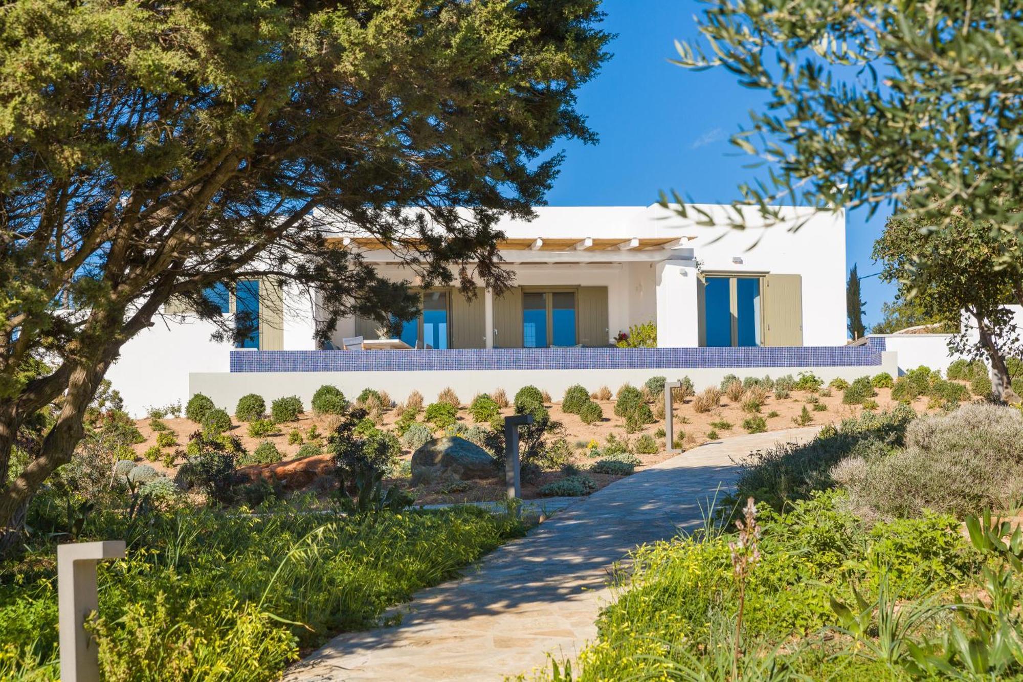 Eleonas Estate - With Partially Private Pools & Professional Tennis Court *