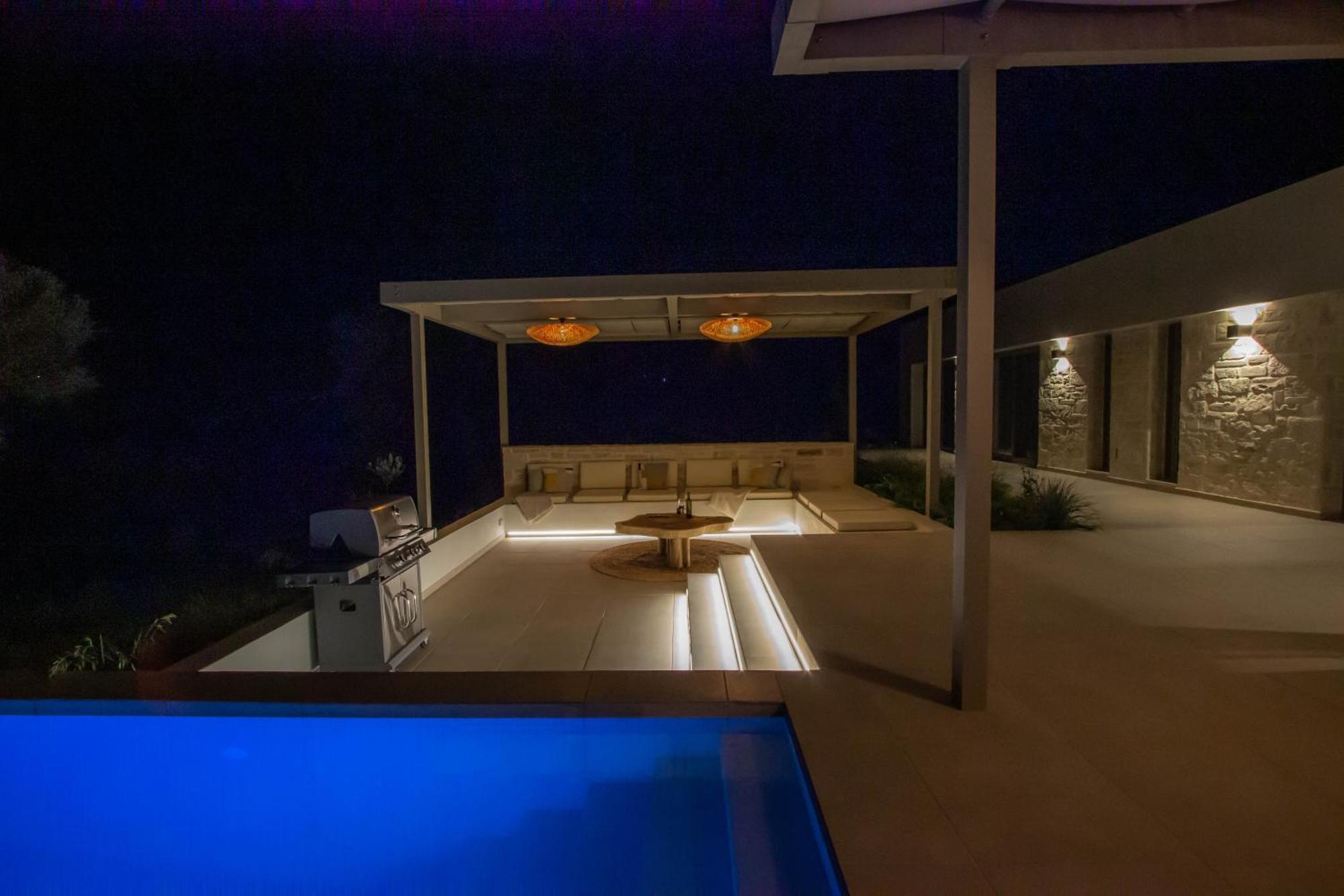 Ninemia Villa *