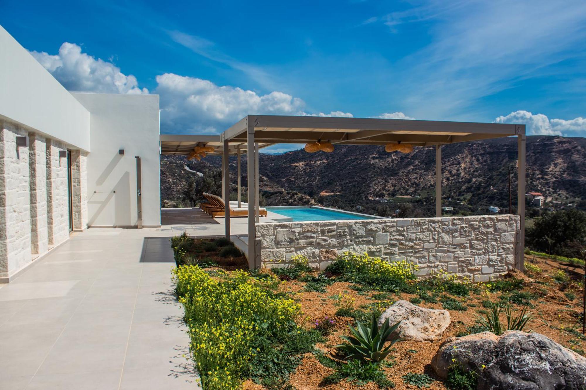 Ninemia Villa *