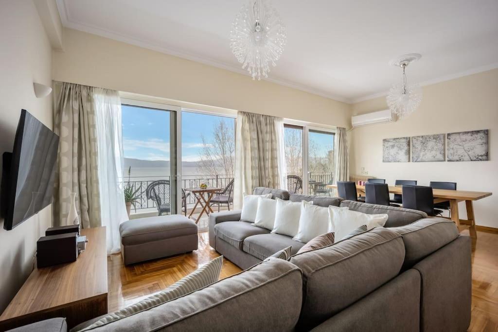 Bright With Splendid Sea View! * Chalkida