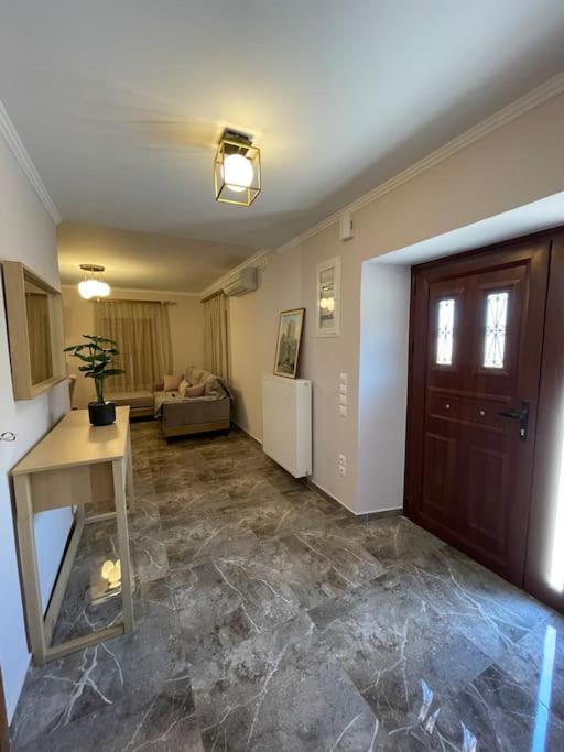 Popi S House Poulithra