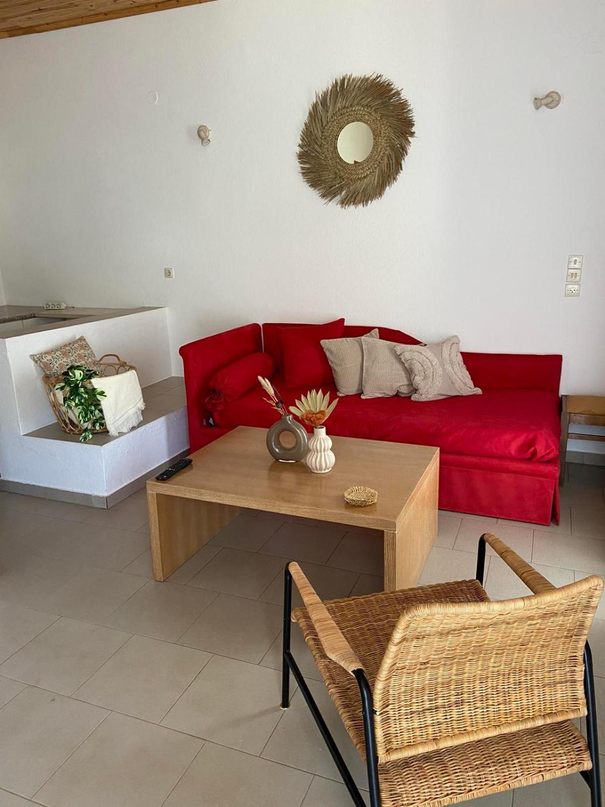 Karras Village Apartment *