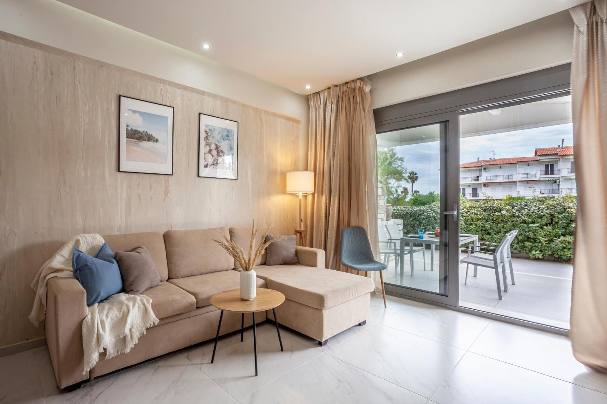 Dream Seafront Villa Hanioti