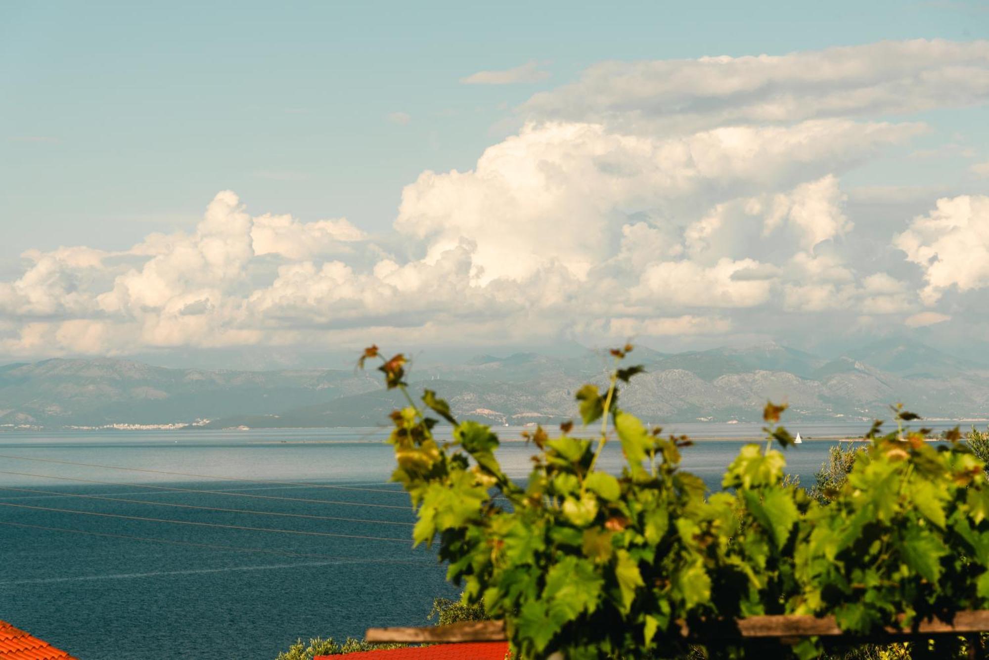 Sea And Mountain House Ii Notos