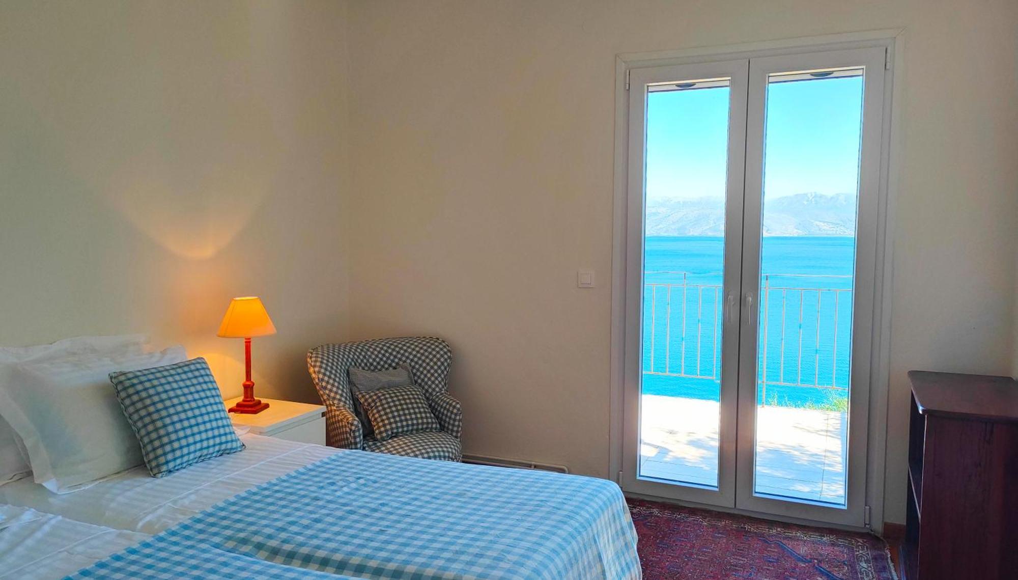Kalandi Sea Front Villa *
