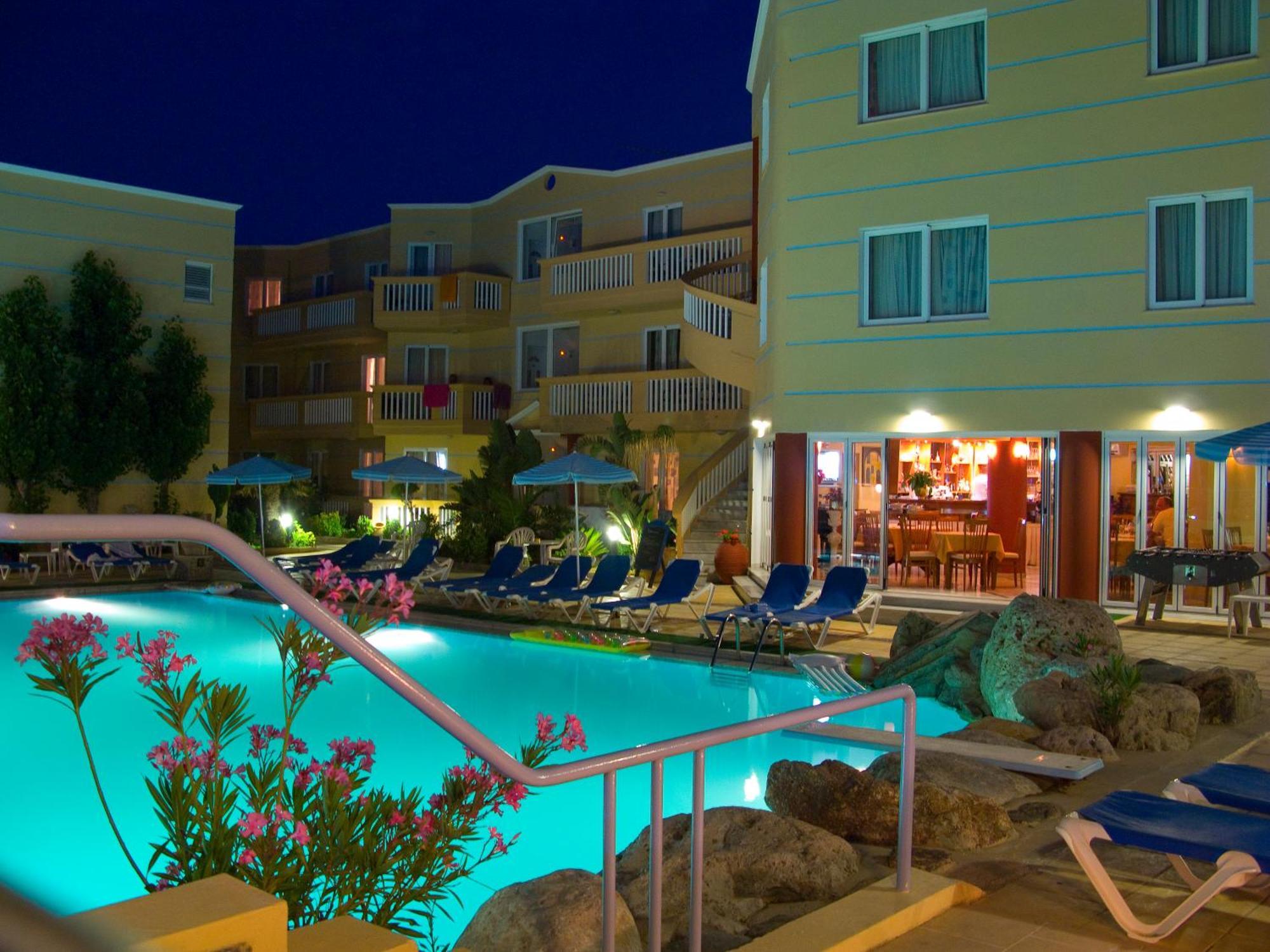 Futura Aparthotel Maleme (Crete)