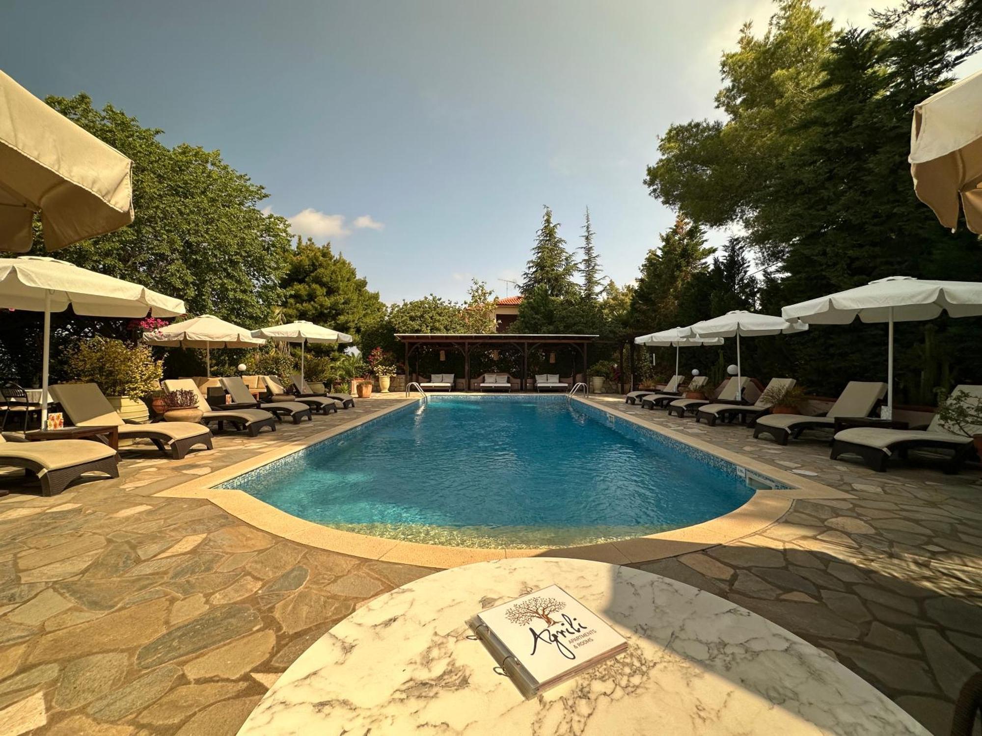 Agrili Apartments & Rooms 3* Elia Nikitis