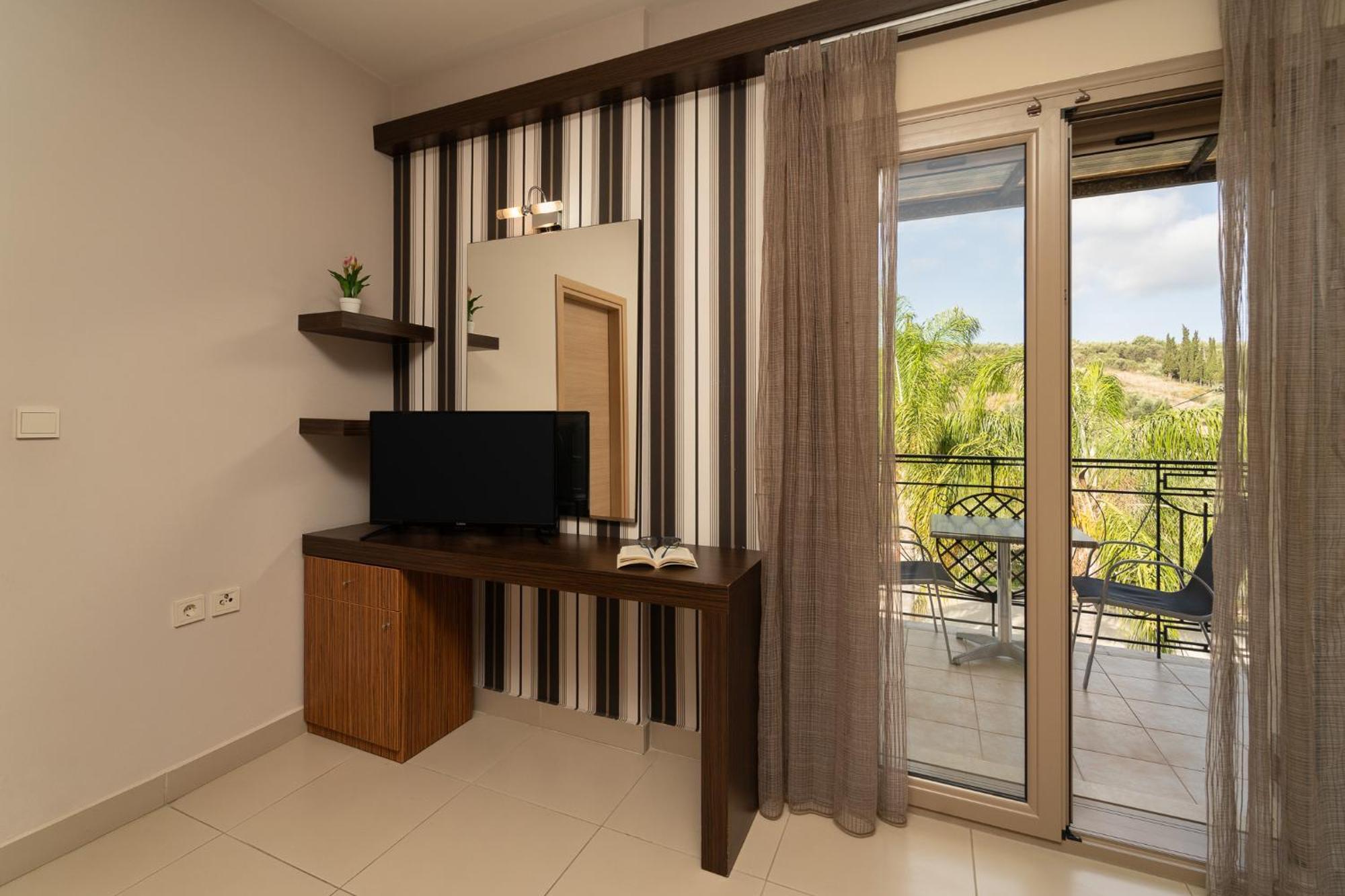 Aparthotel Tsokas