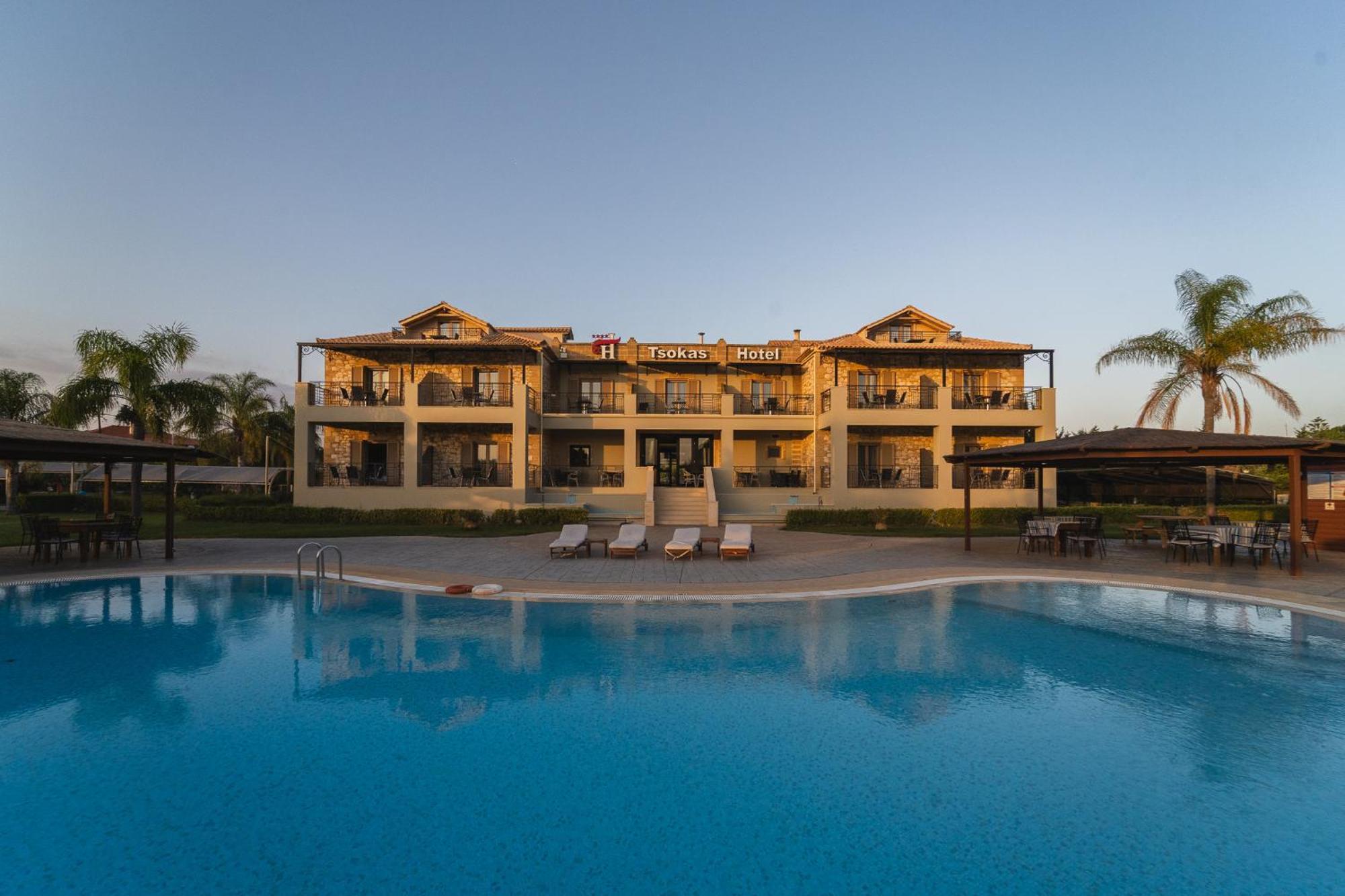 Tsokas Aparthotel Finikounta