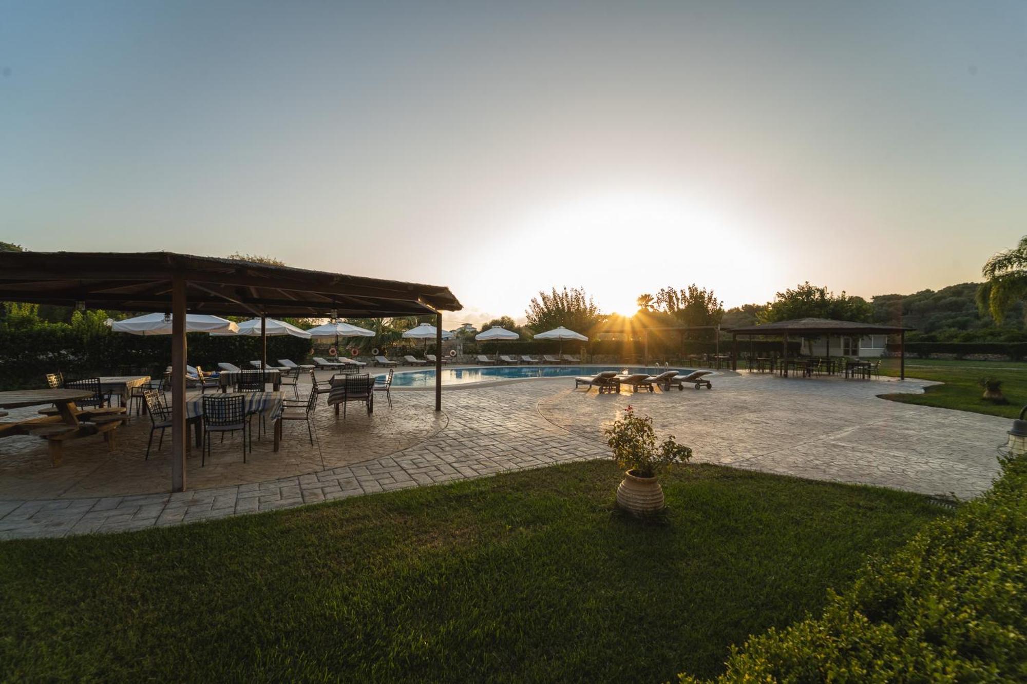 Aparthotel Tsokas