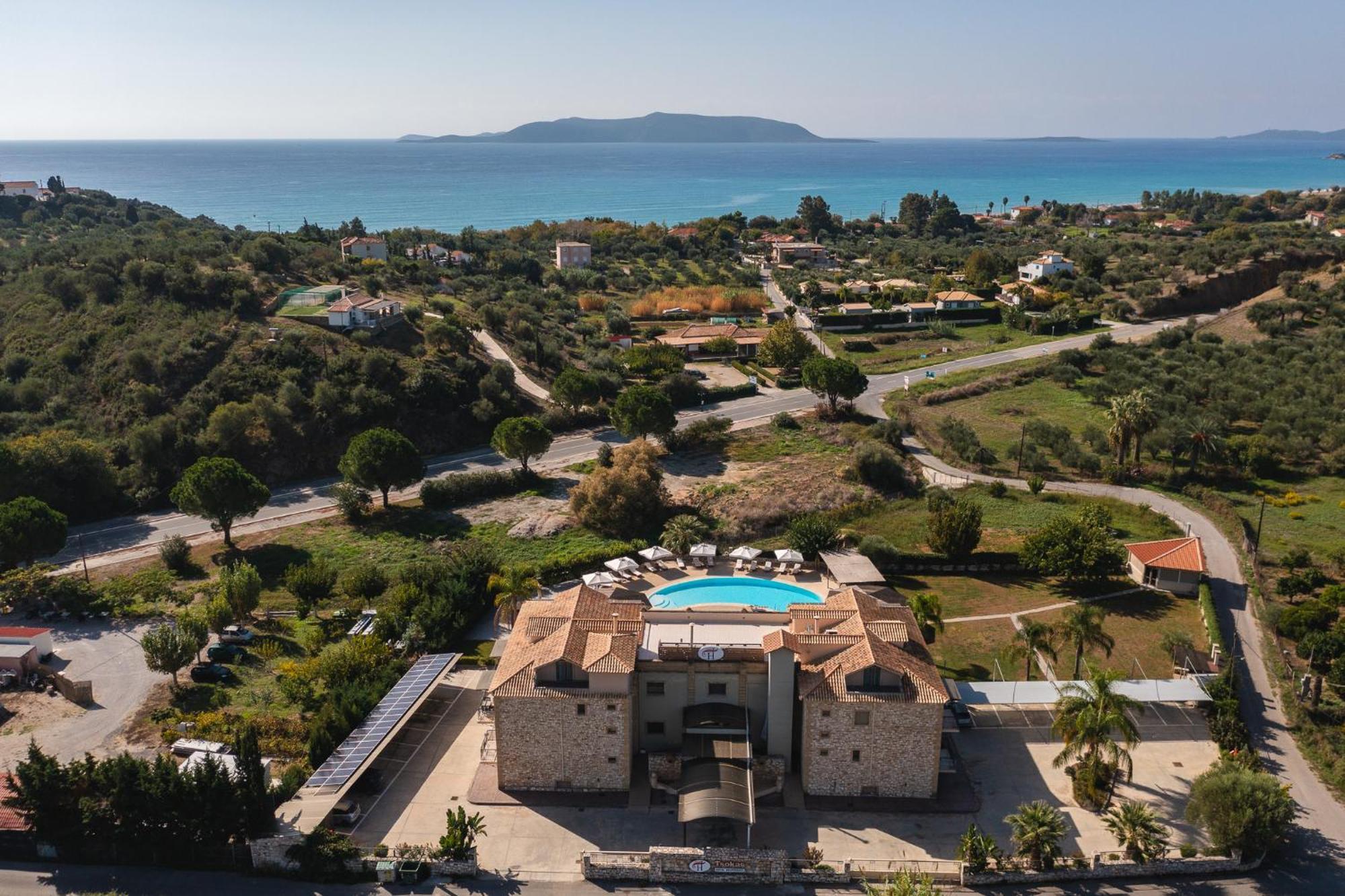 Tsokas 4* Finikounta