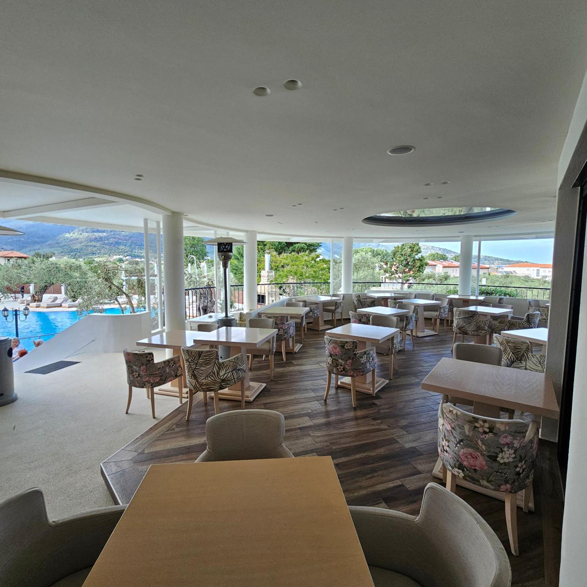 Ocean Beach 4*