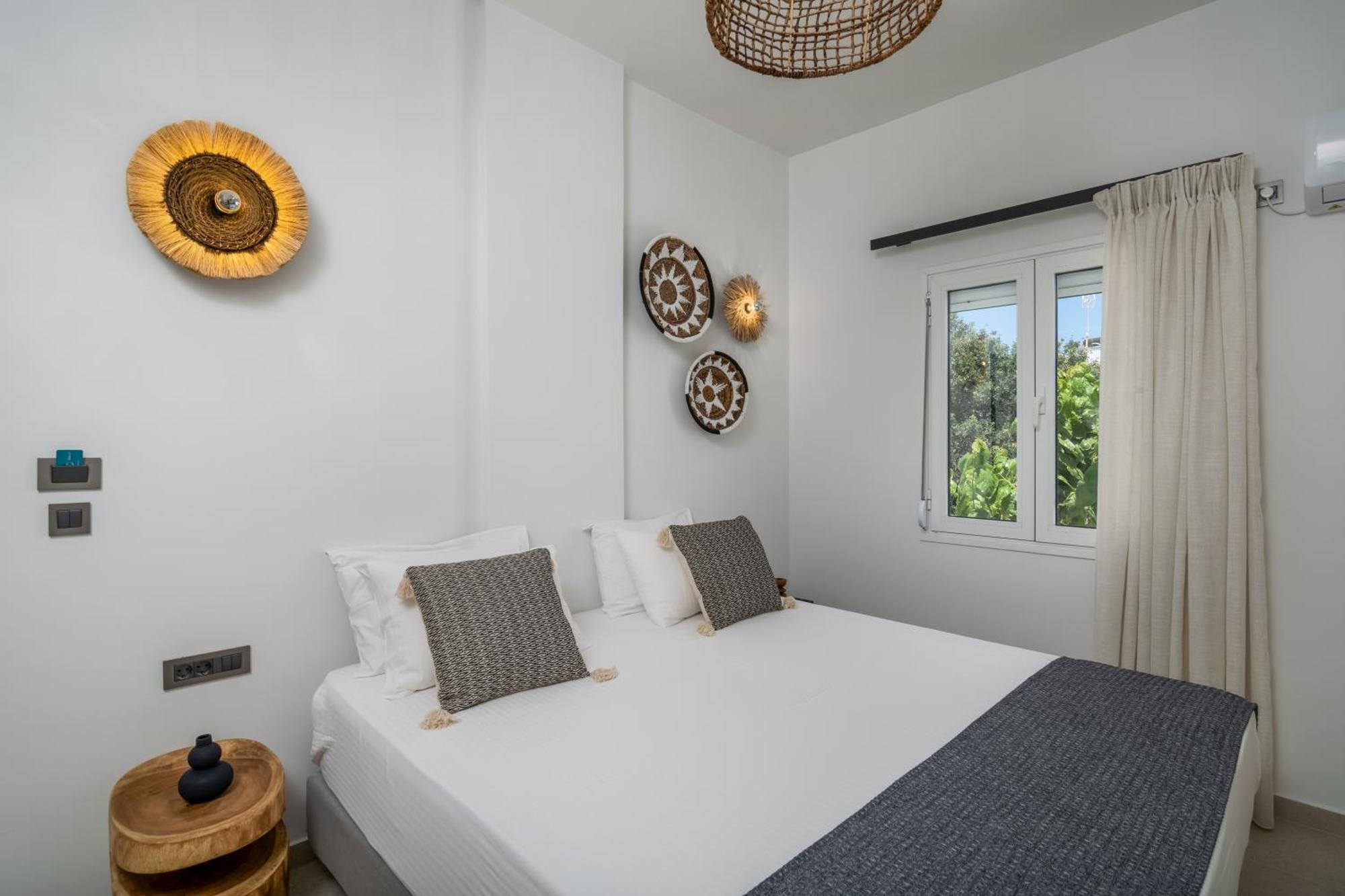 Pergola Guest house *
