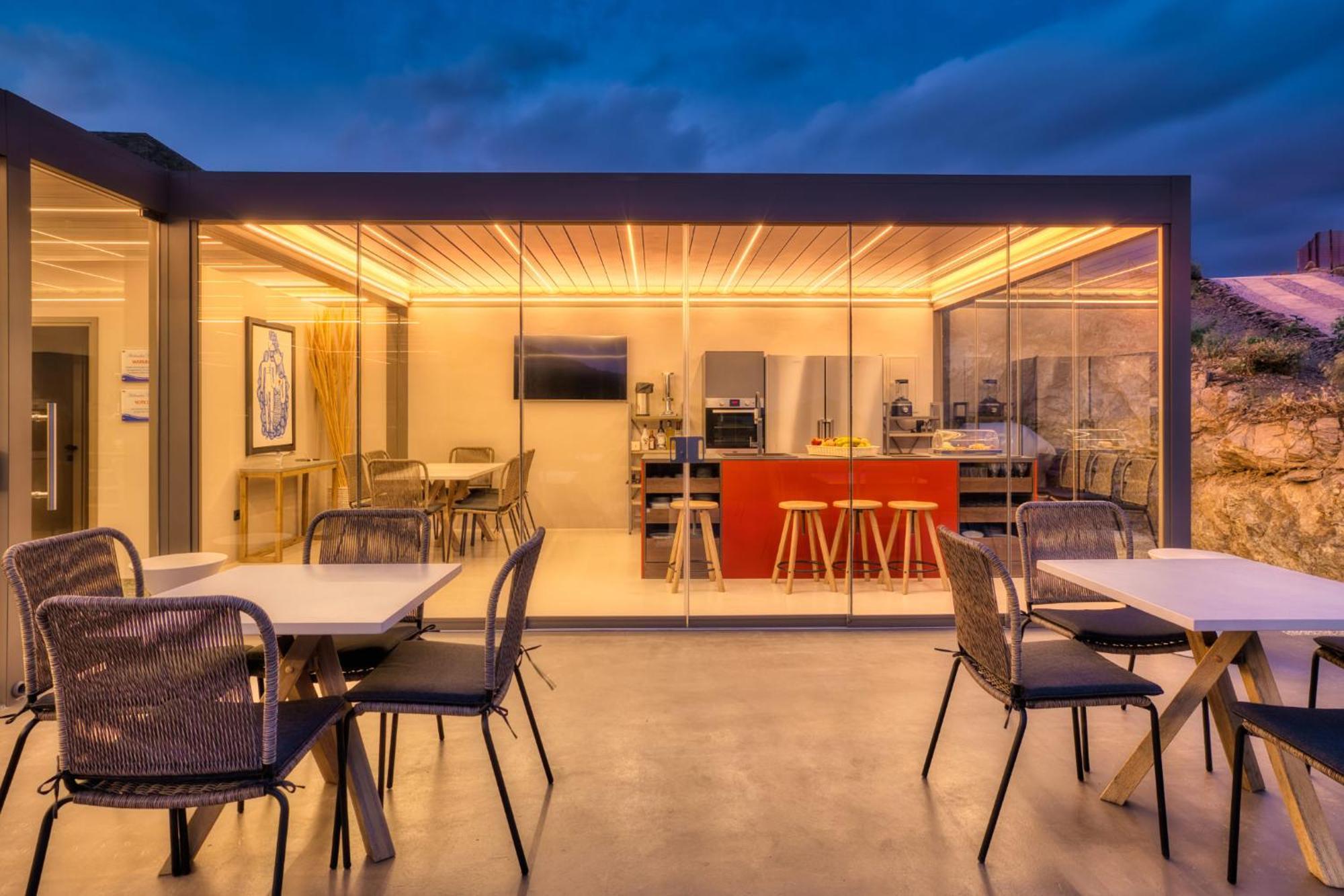 Villa Heliades *
