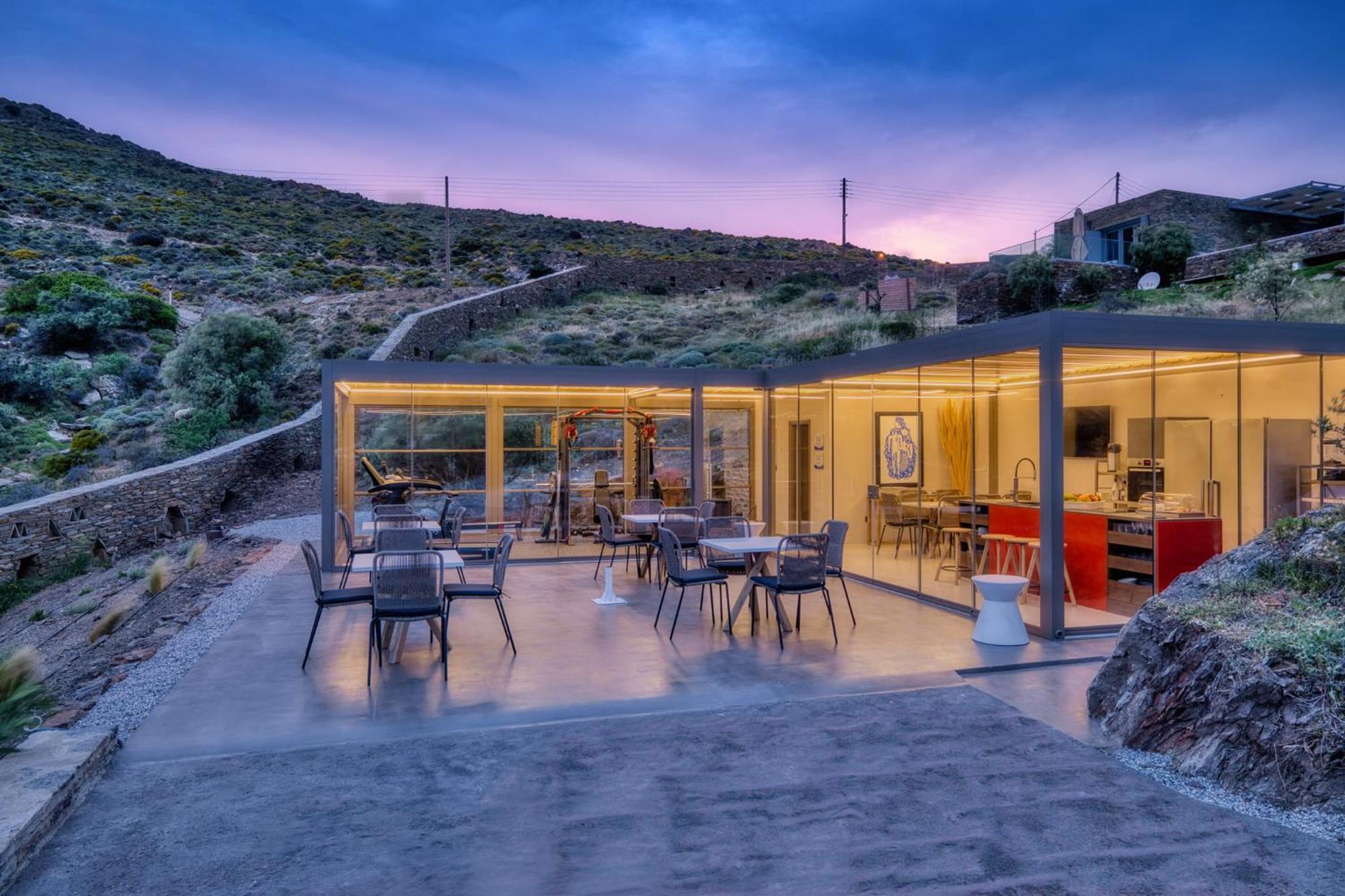 Heliades Villa Gavrio
