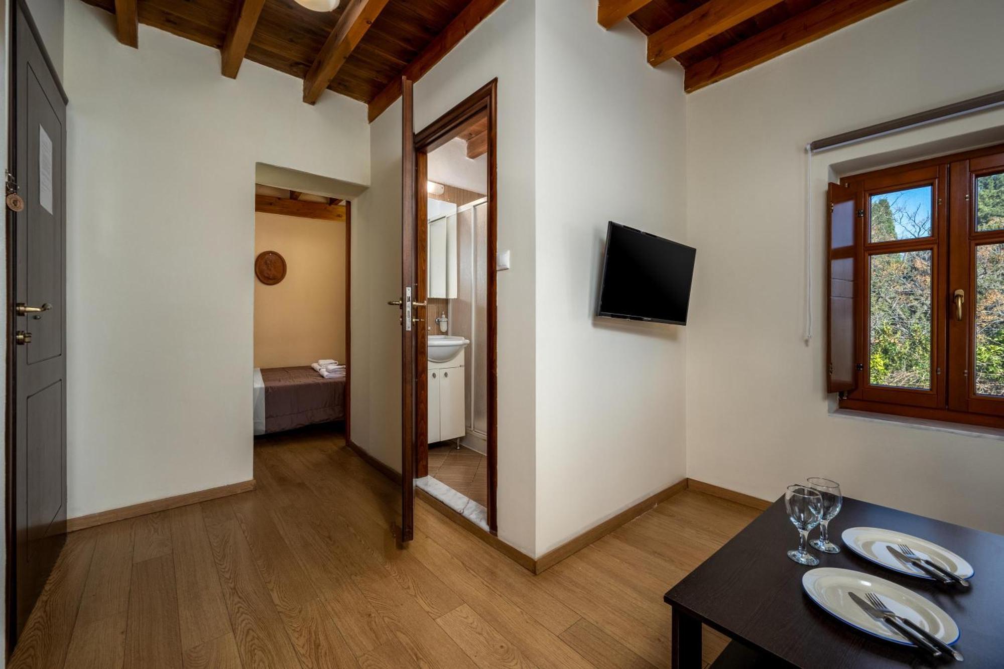 3 Charites Old Town Apartment Rhodes City