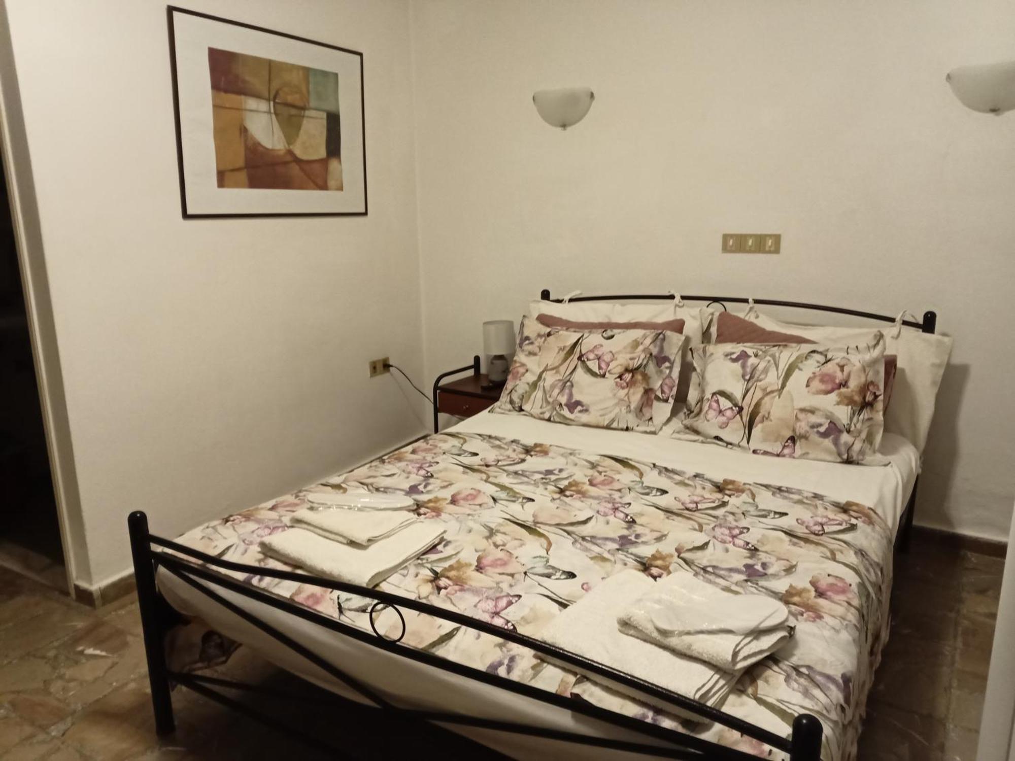 Nikos 2* Loutra Edipsou (Evia)