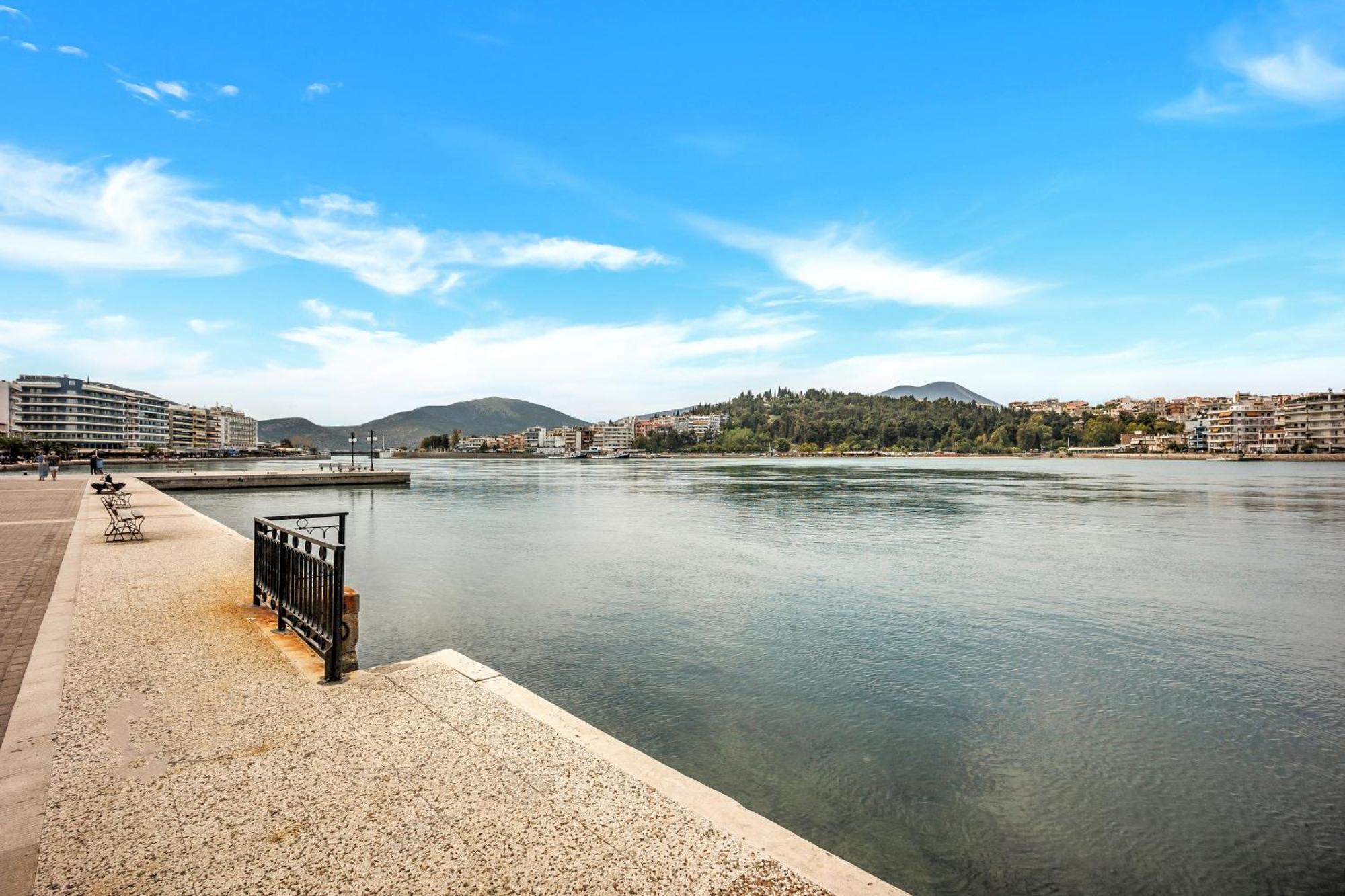 Fabulous Close To The Sea! Chalkida