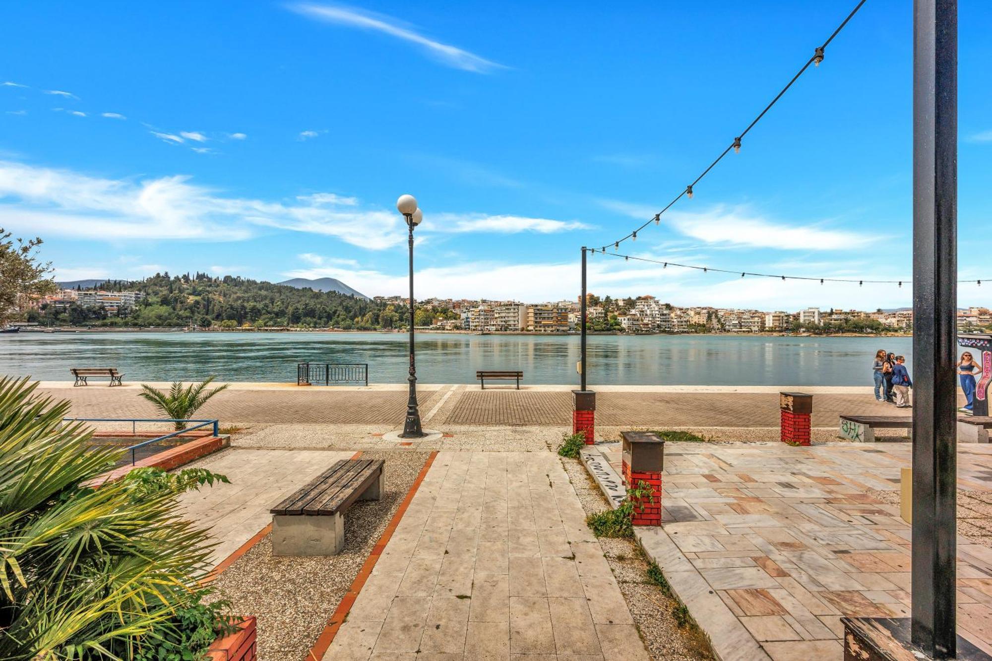 Fabulous Close To The Sea! Chalkida