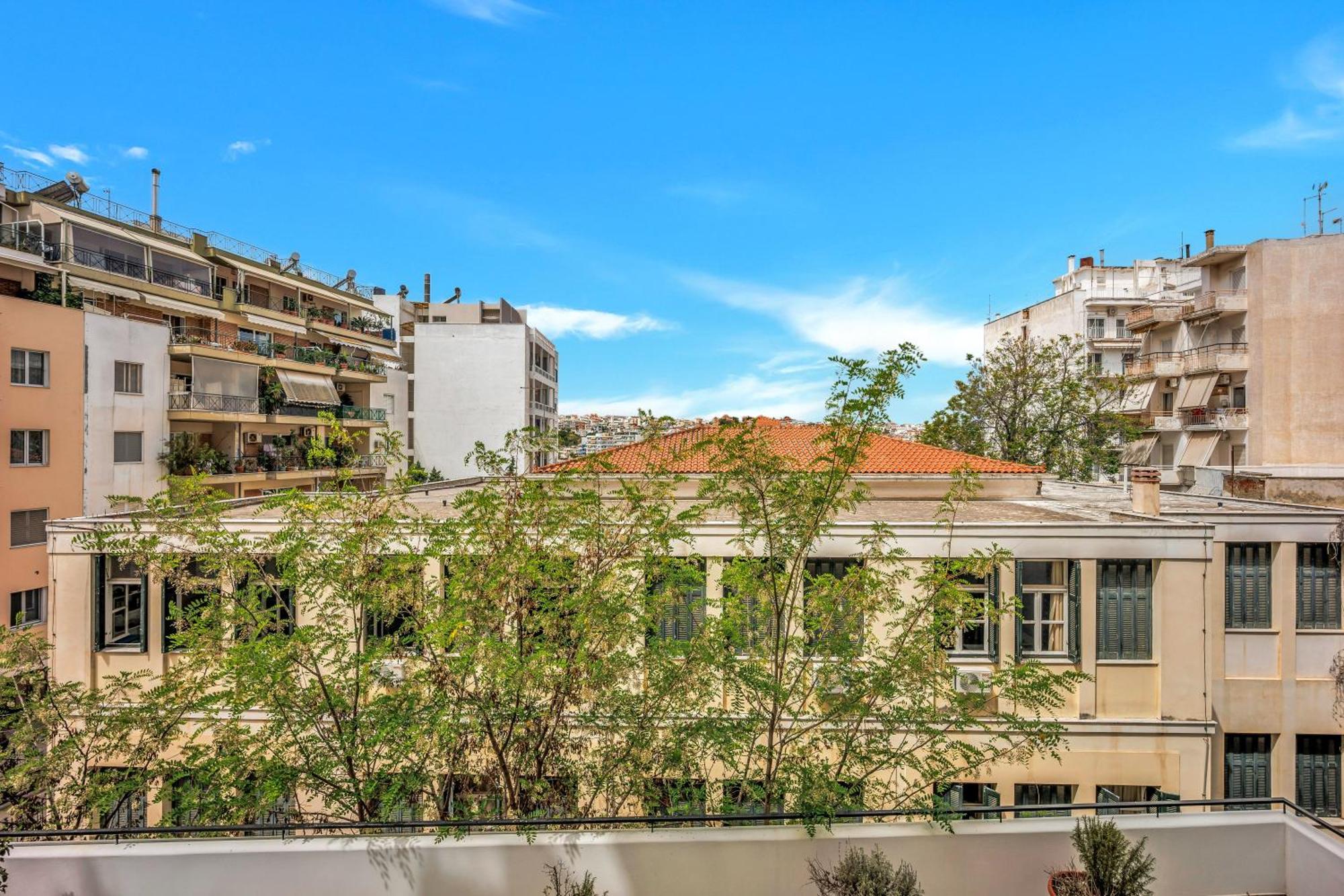 Fabulous Close To The Sea! Apartment Chalkida
