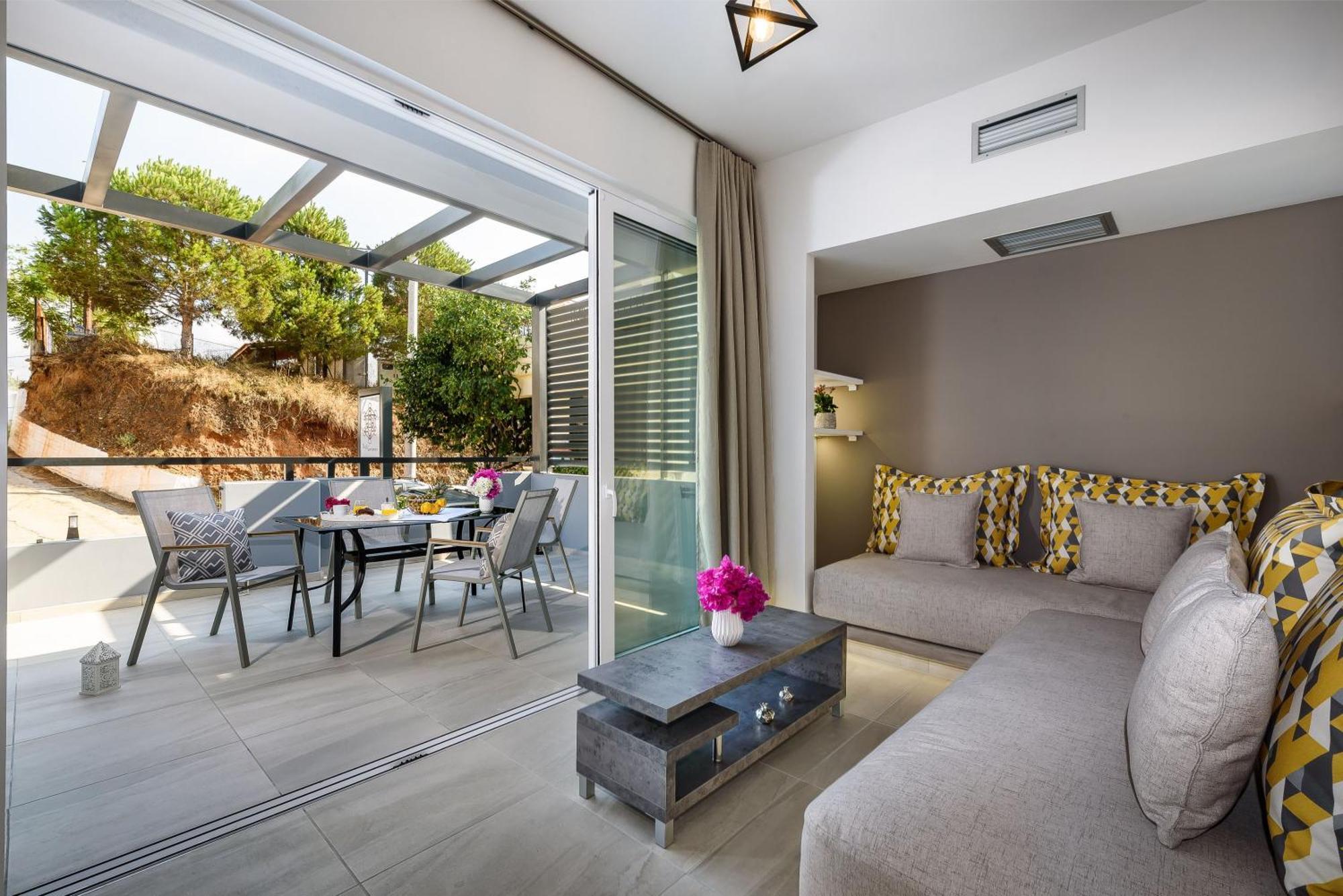 Solar 3* Agia Marina (Crete)