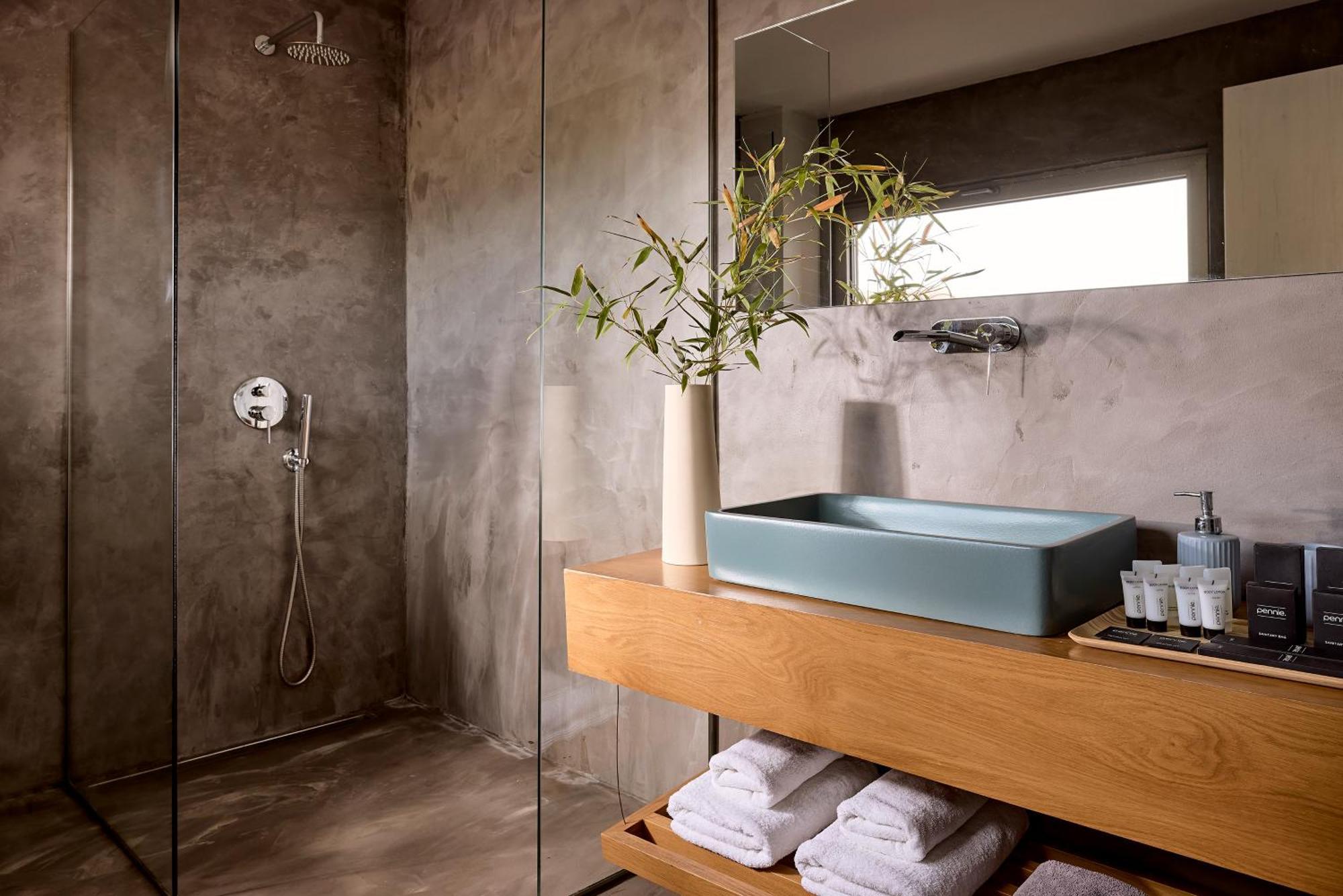 Villa Fuerte Chania - Including Two 7-seater Vans, Airport Shuttle, Breakfast