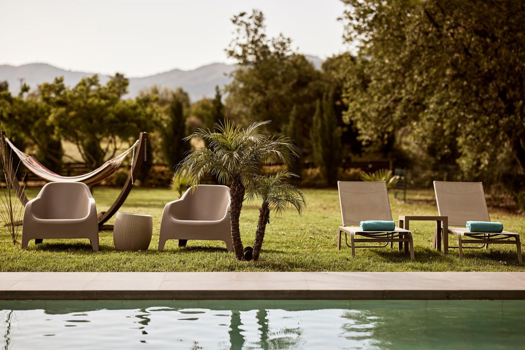 Fuerte Chania - Including Two 7-seater Vans, Airport Shuttle, Breakfast Villa Alikianos