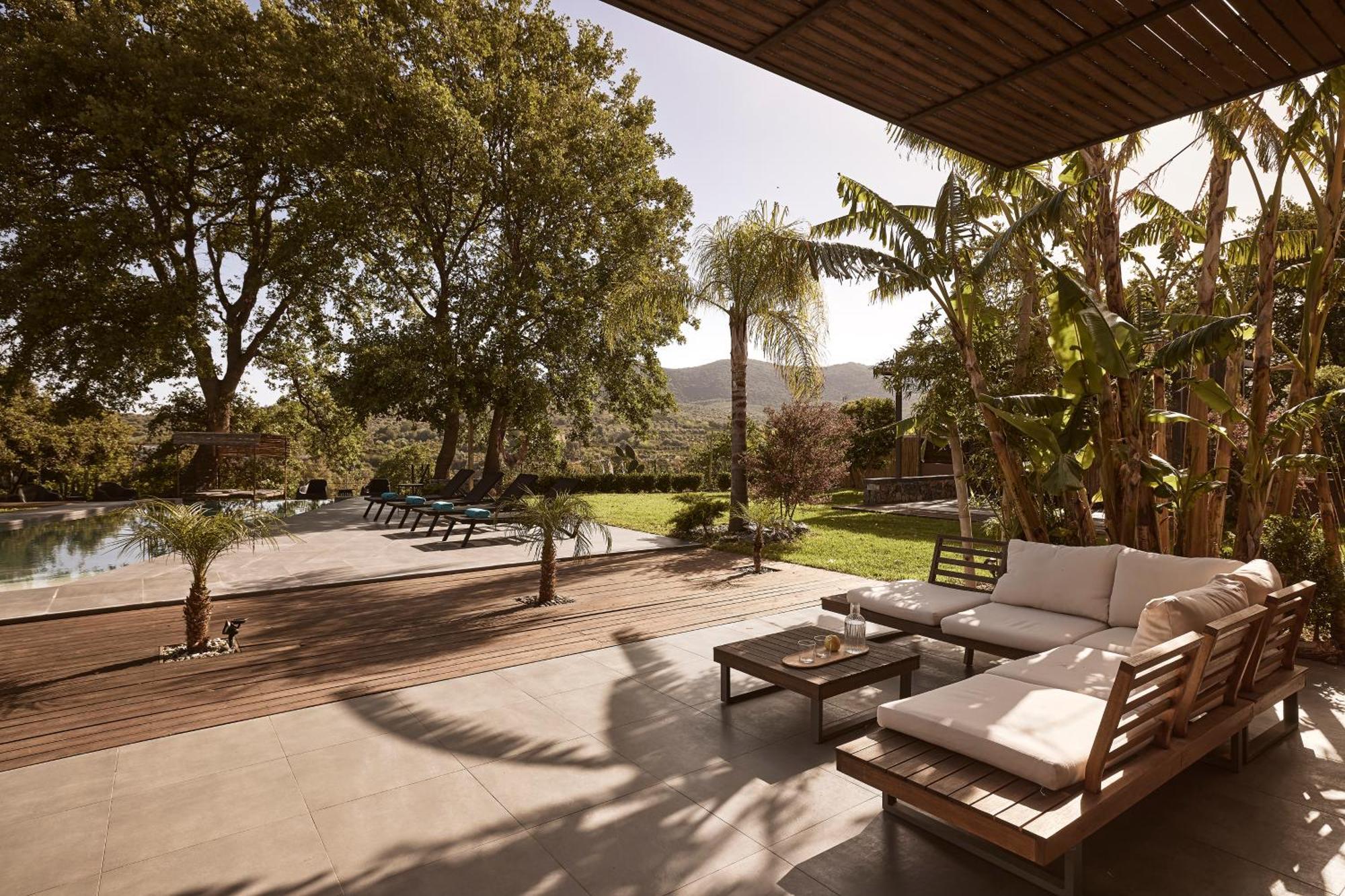 Villa Fuerte Chania - Including Two 7-seater Vans, Airport Shuttle, Breakfast