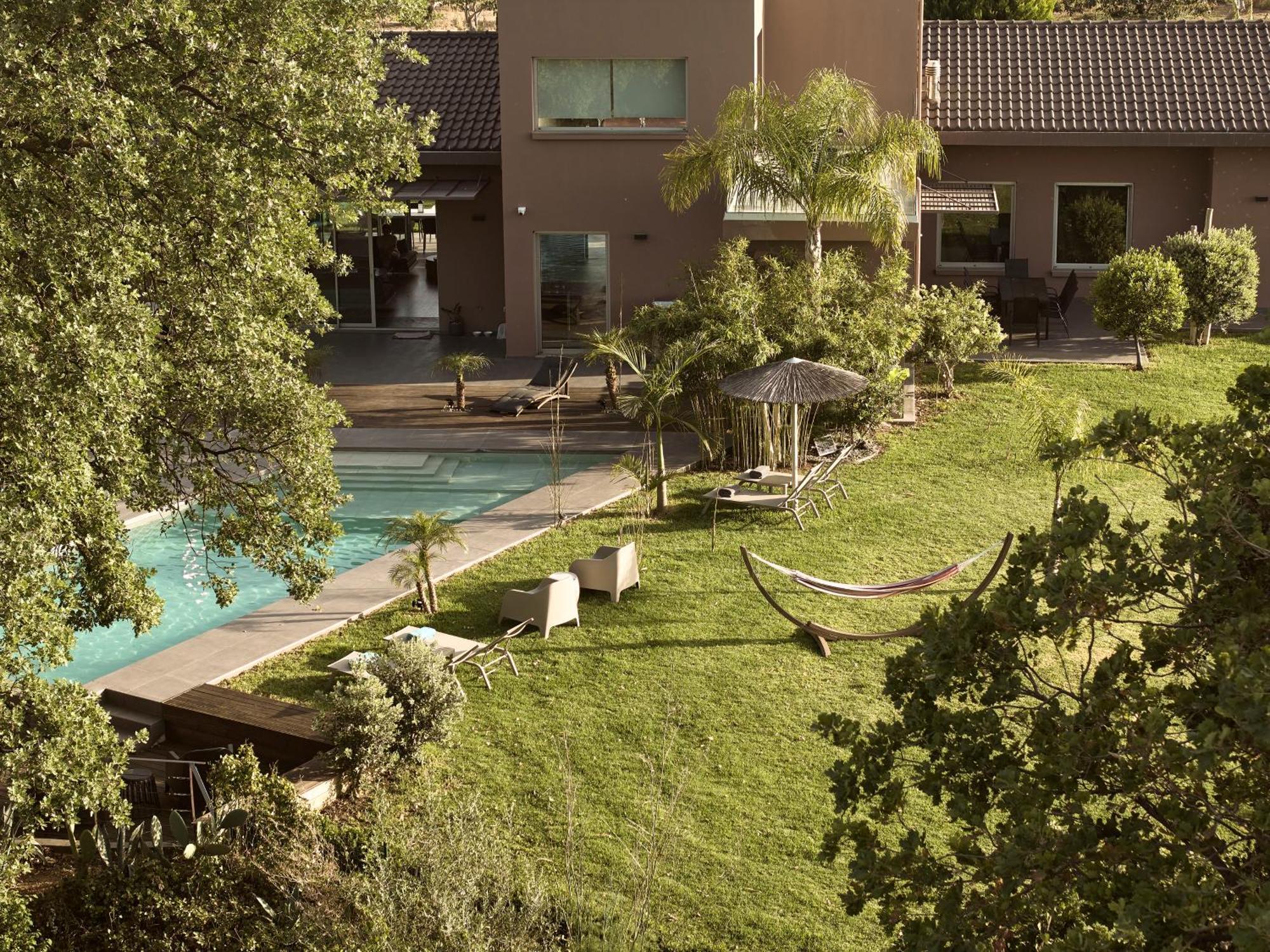 Villa Fuerte Chania - Including Two 7-seater Vans, Airport Shuttle, Breakfast