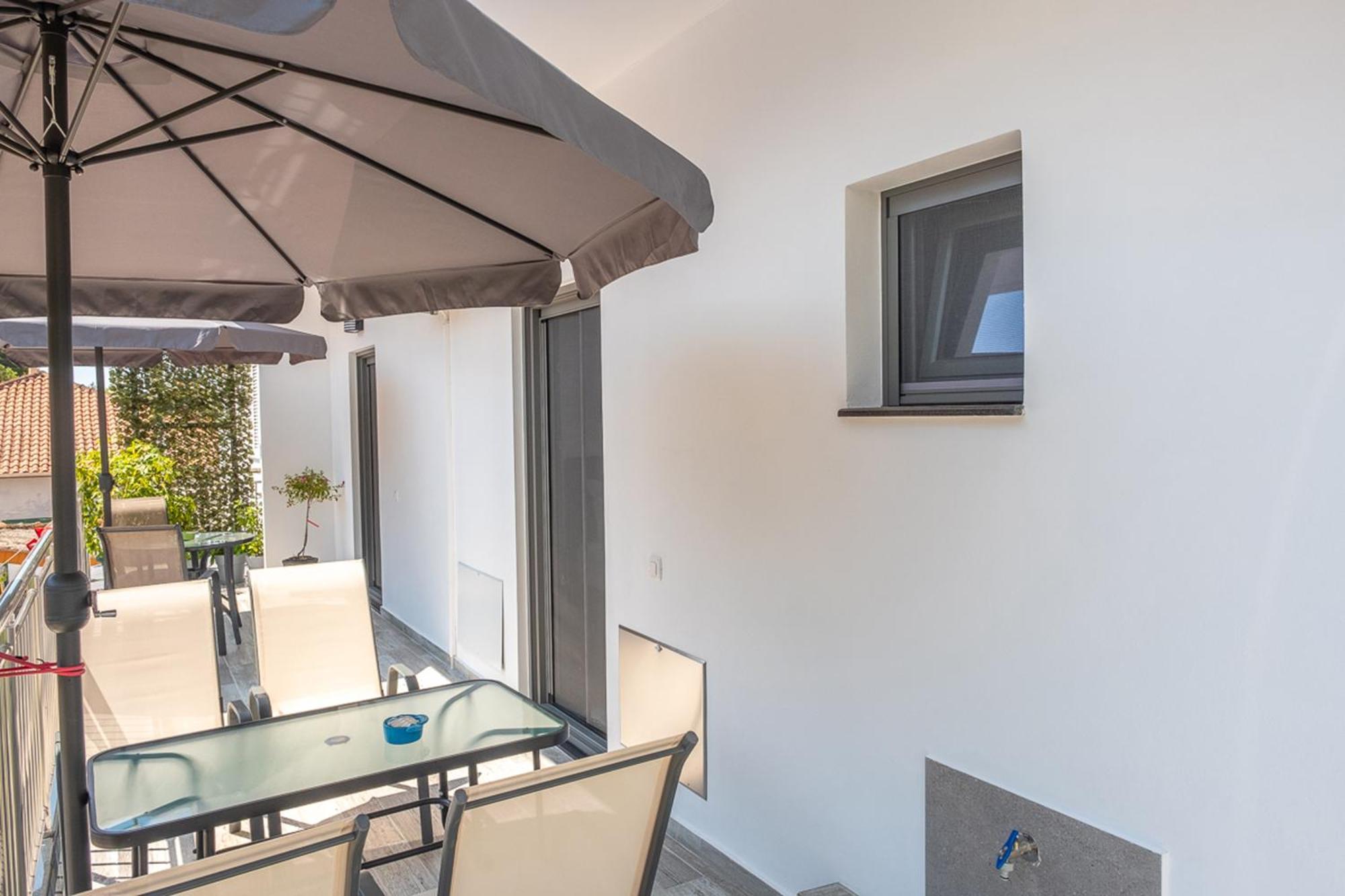 Serenity Luxe Aparthotel Parga