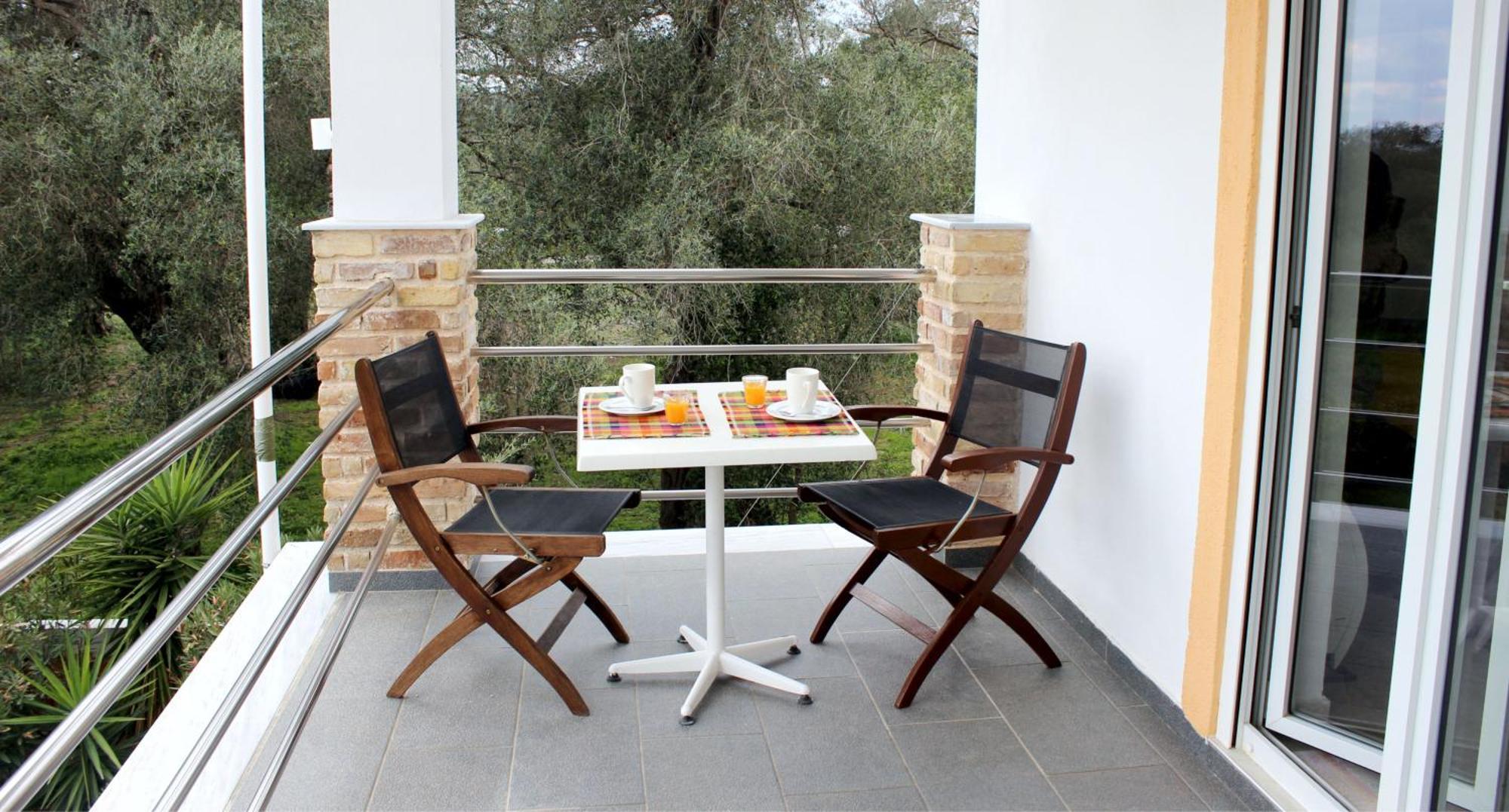 Anemomylos Luxus Suites-boutique & Pool Apartment Lefkimmi (Corfu)