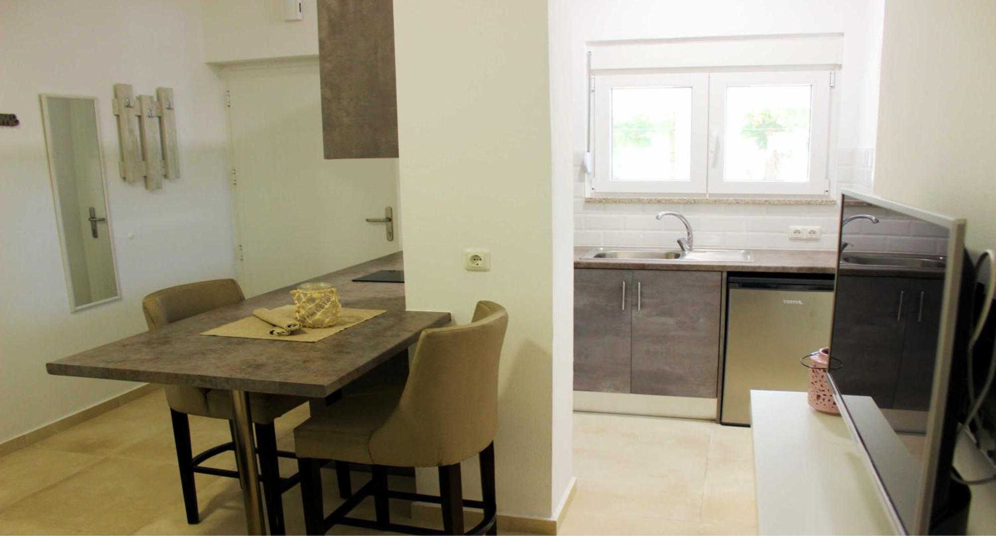 Anemomylos Luxus Suites-boutique & Pool Lefkimmi (Corfu)
