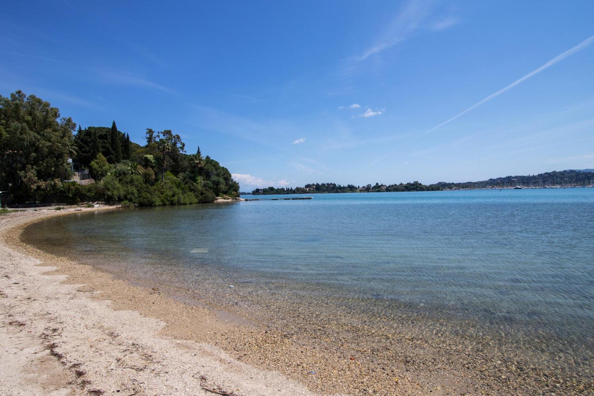 White Swan With Private Pool And Jacuzzi * Kommeno (Corfu)