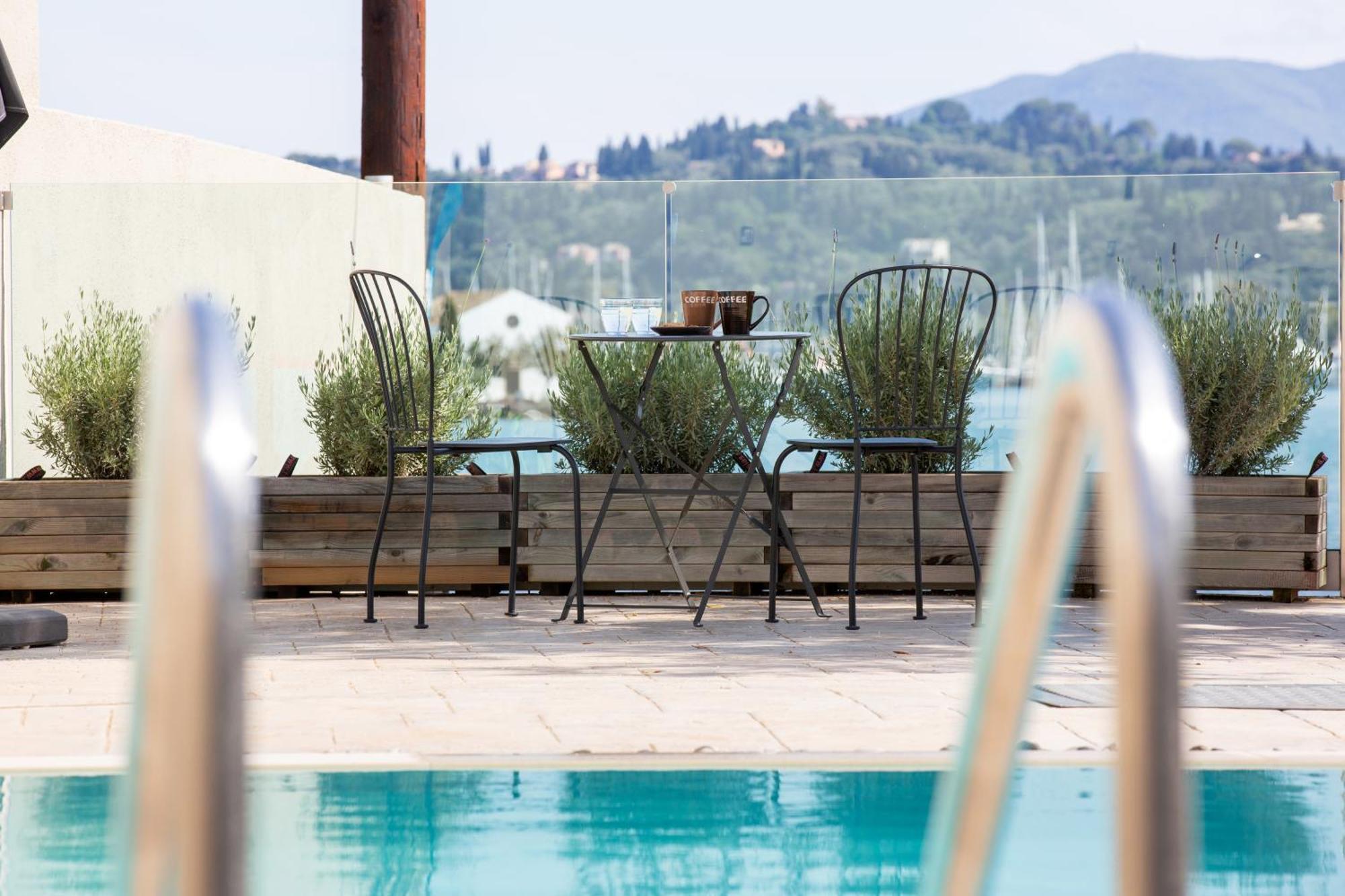White Swan With Private Pool And Jacuzzi *