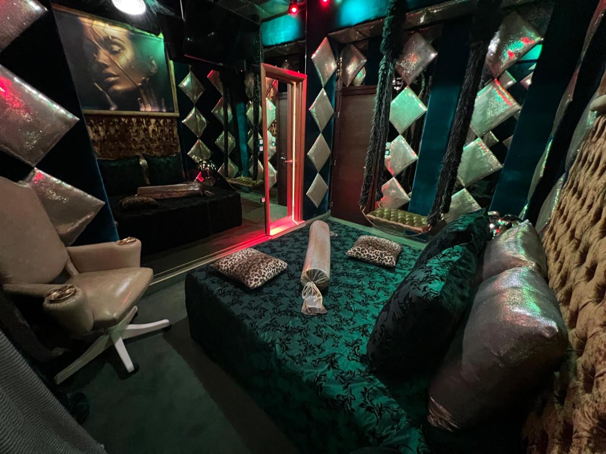 Love hotel Priamos Erato Athens