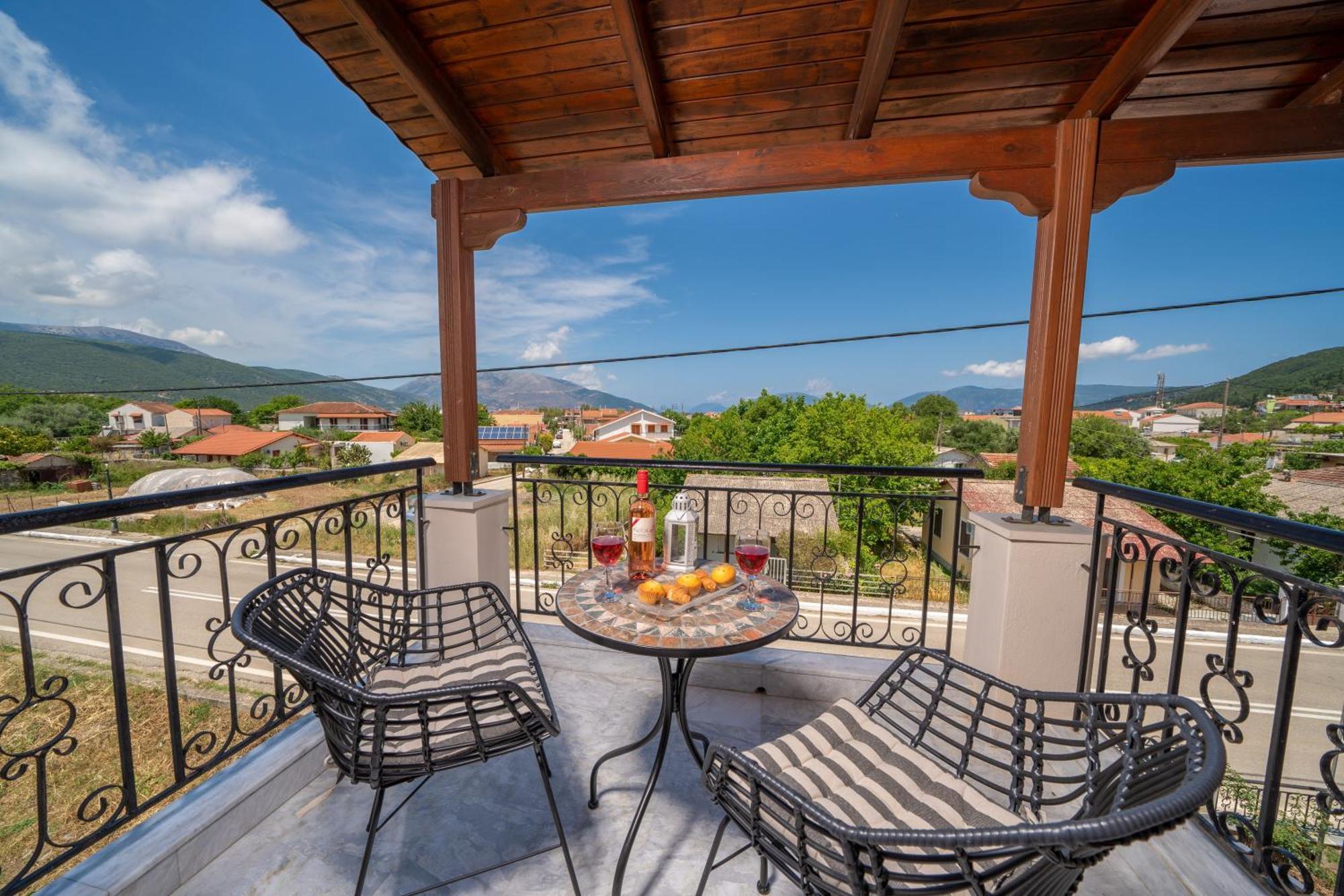 Mary's & Hotel Sami (Kefalonia)