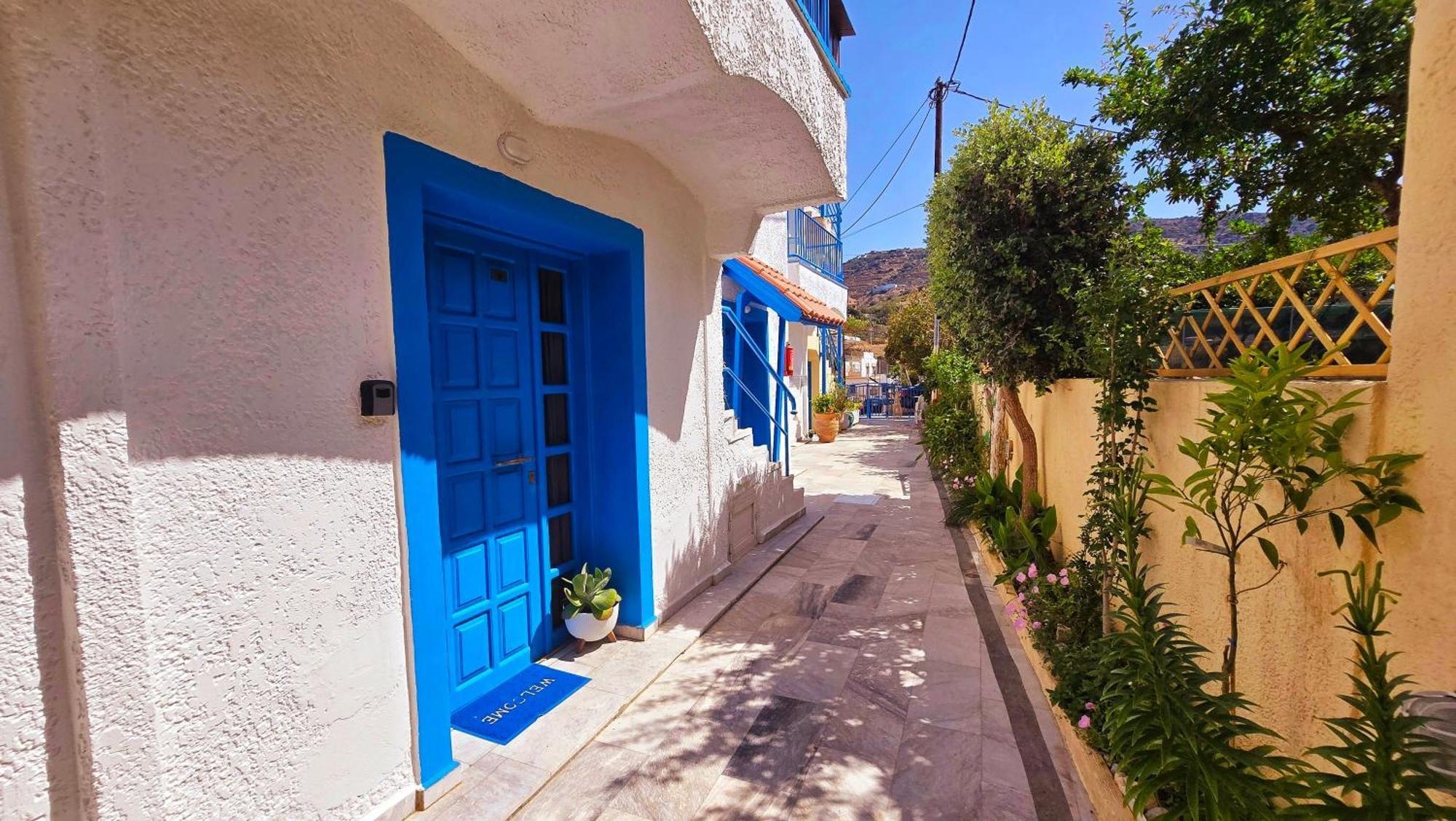 Michele Marie Apts * Agia Pelagia (Crete)