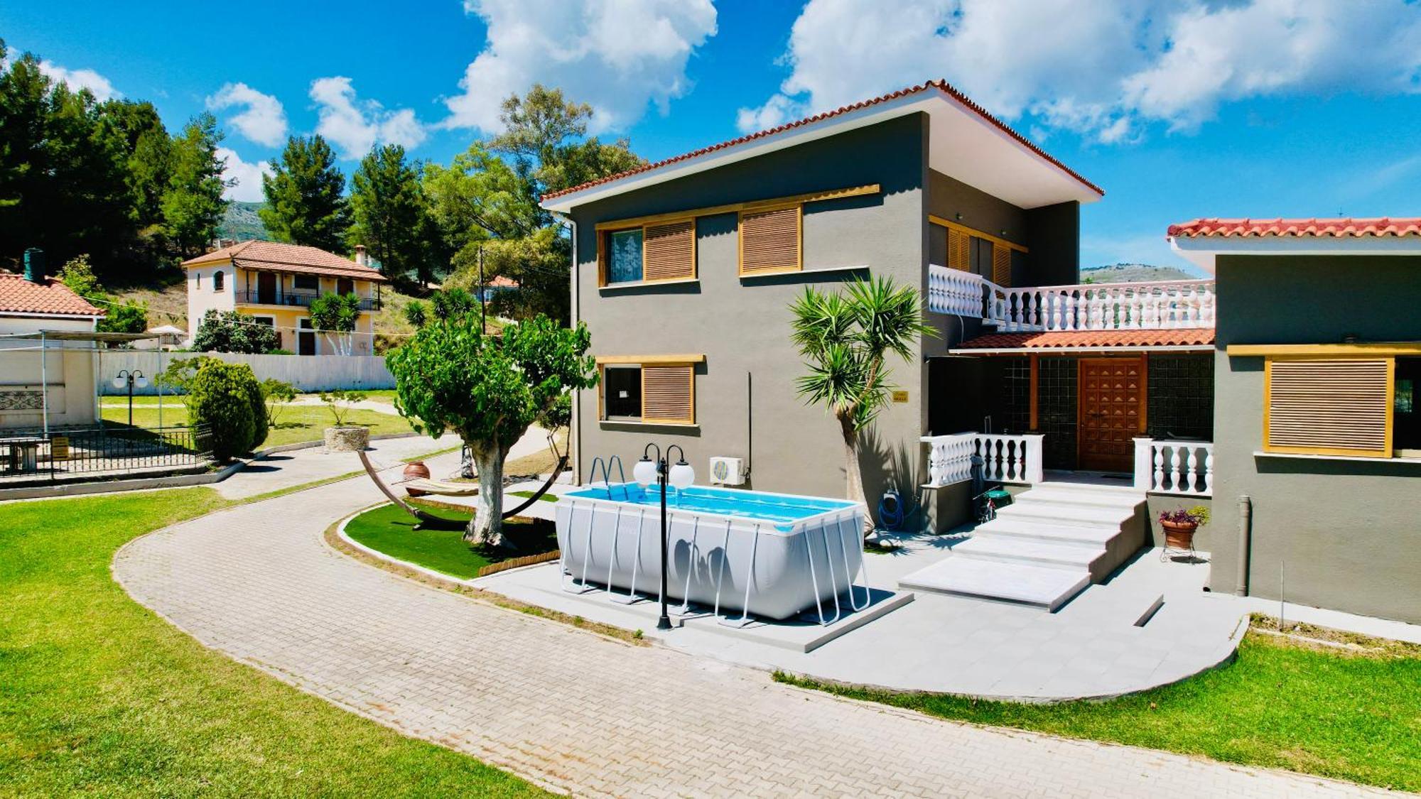 Gazonia Family Estate
