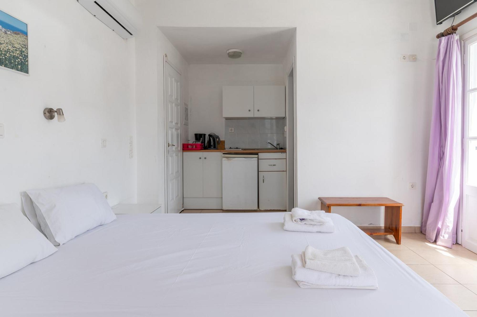 Sifnos 6 *